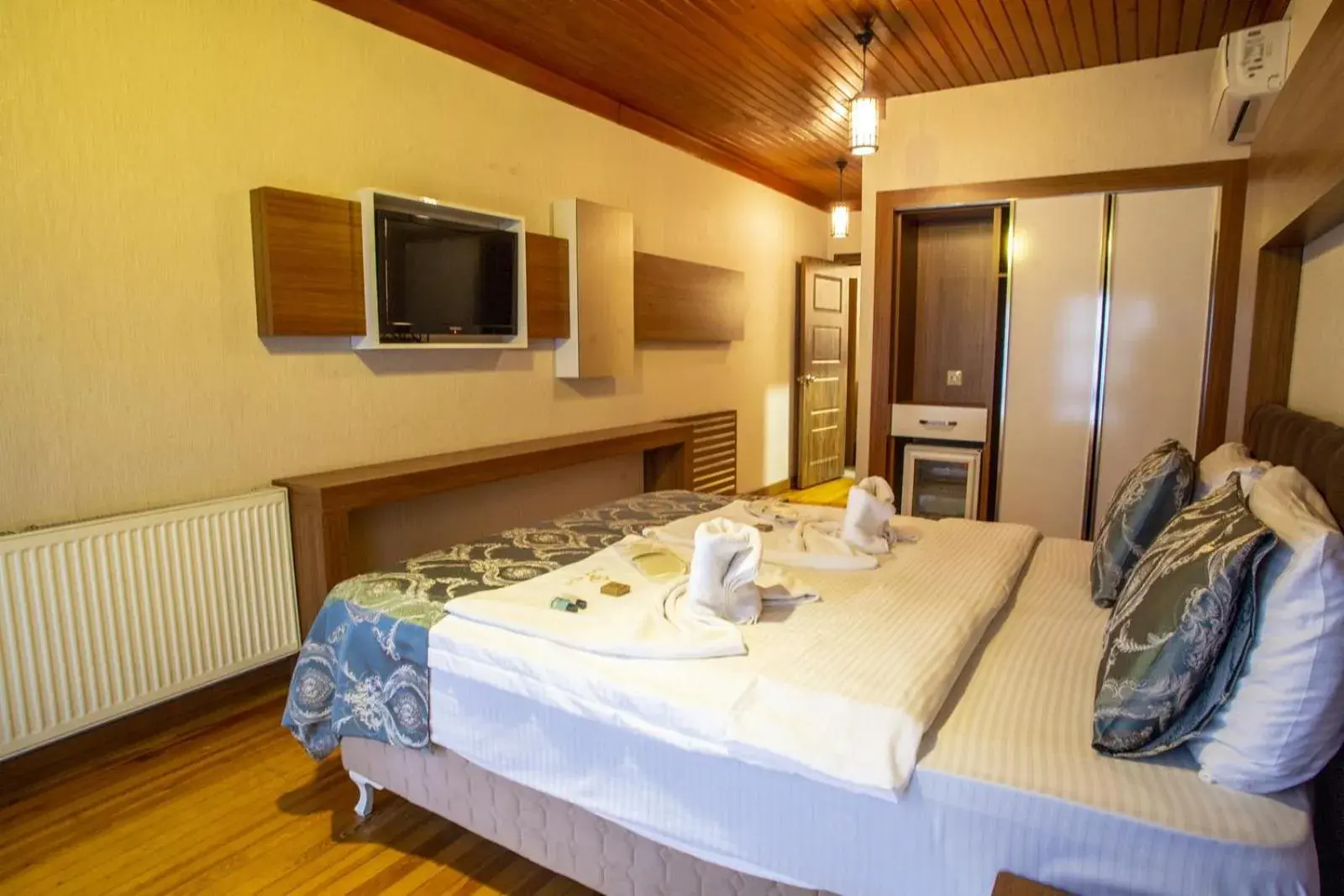 Bed in Bursa Palas Hotel