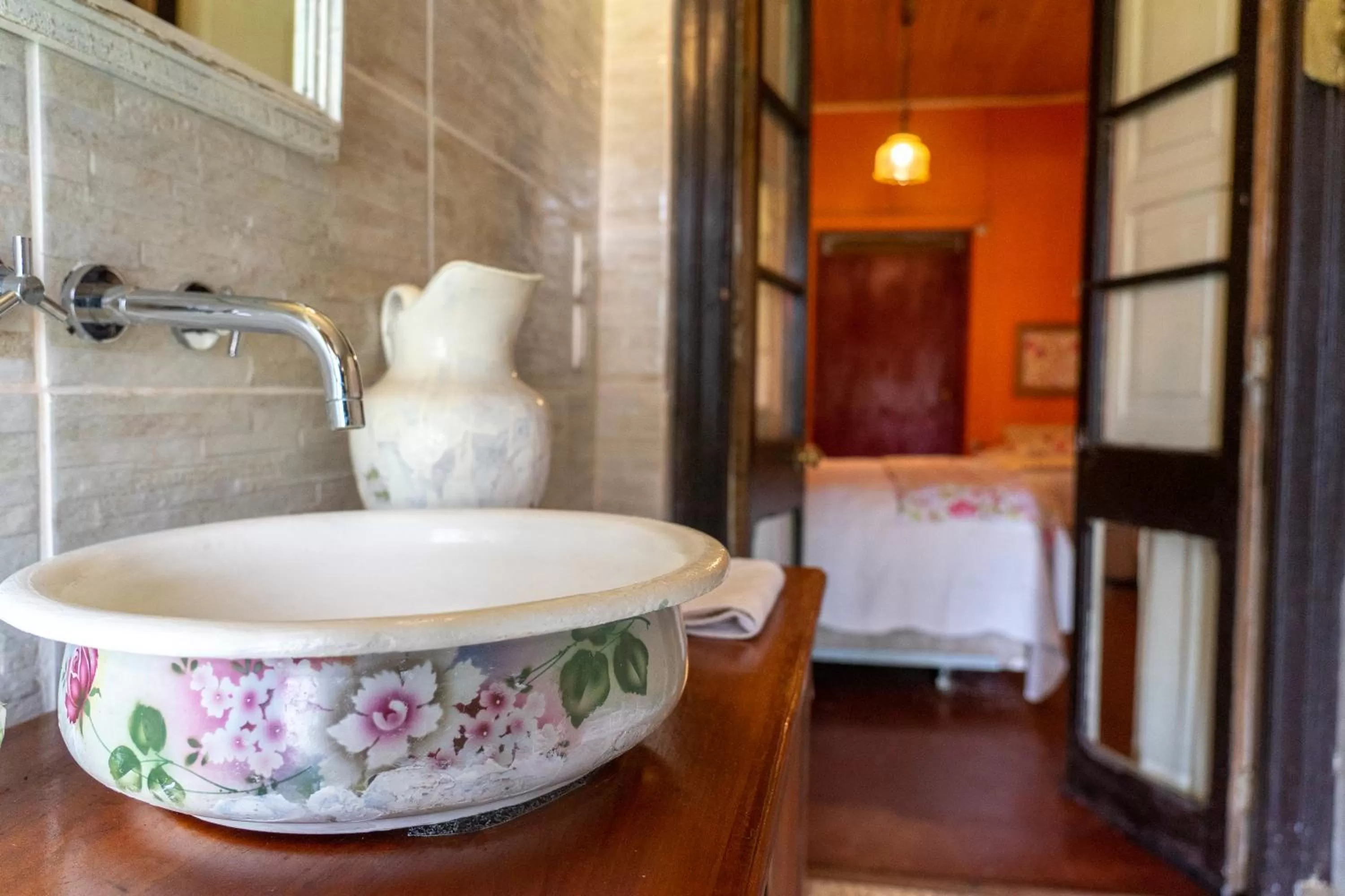 Bathroom in La Casa de Adobe Natural y Más