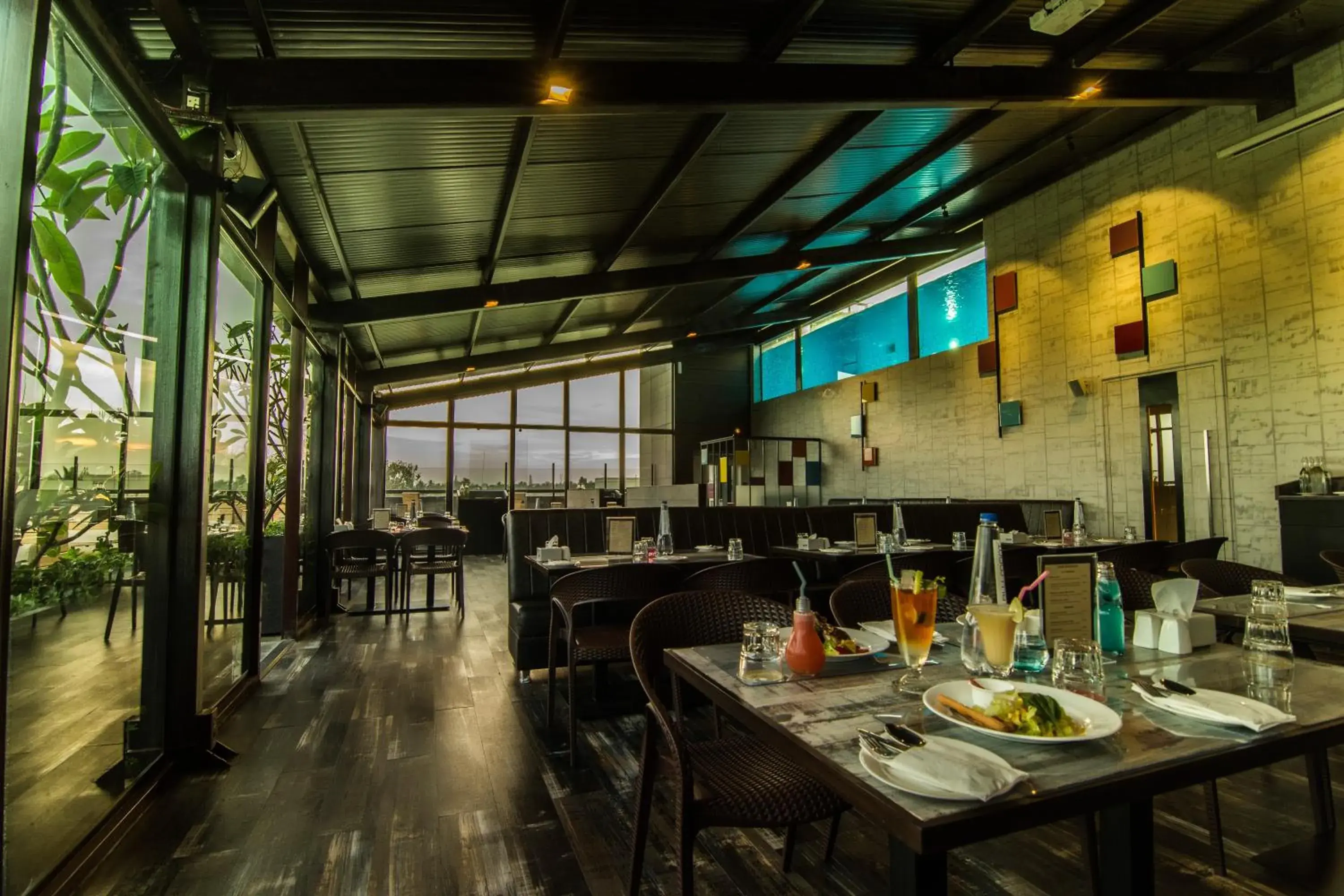 Restaurant/places to eat in Roopa Elite Restaurant/places to eat in Roopa Elite