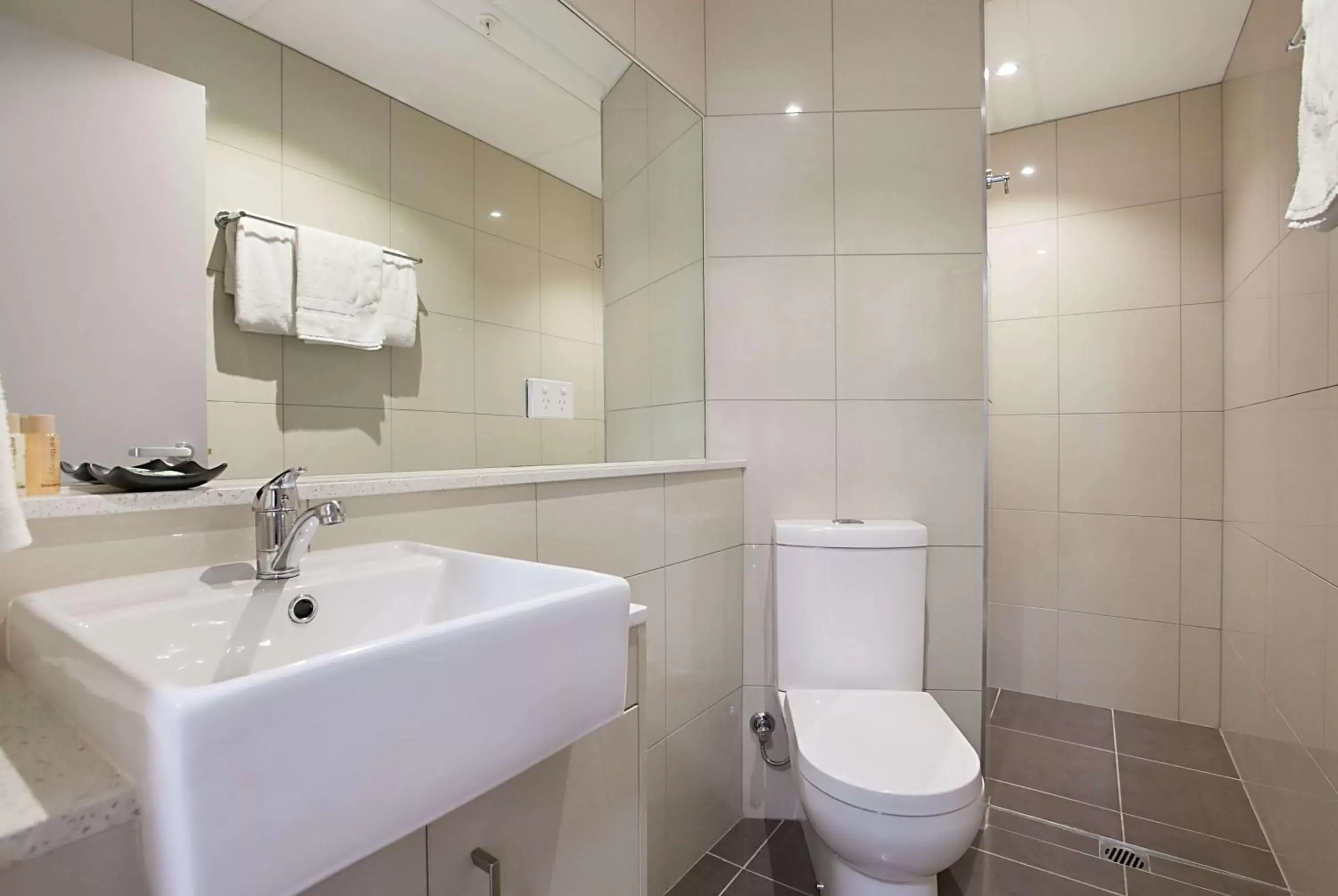 Bathroom in Ramada Suites by Wyndham Zen Quarter Darwin