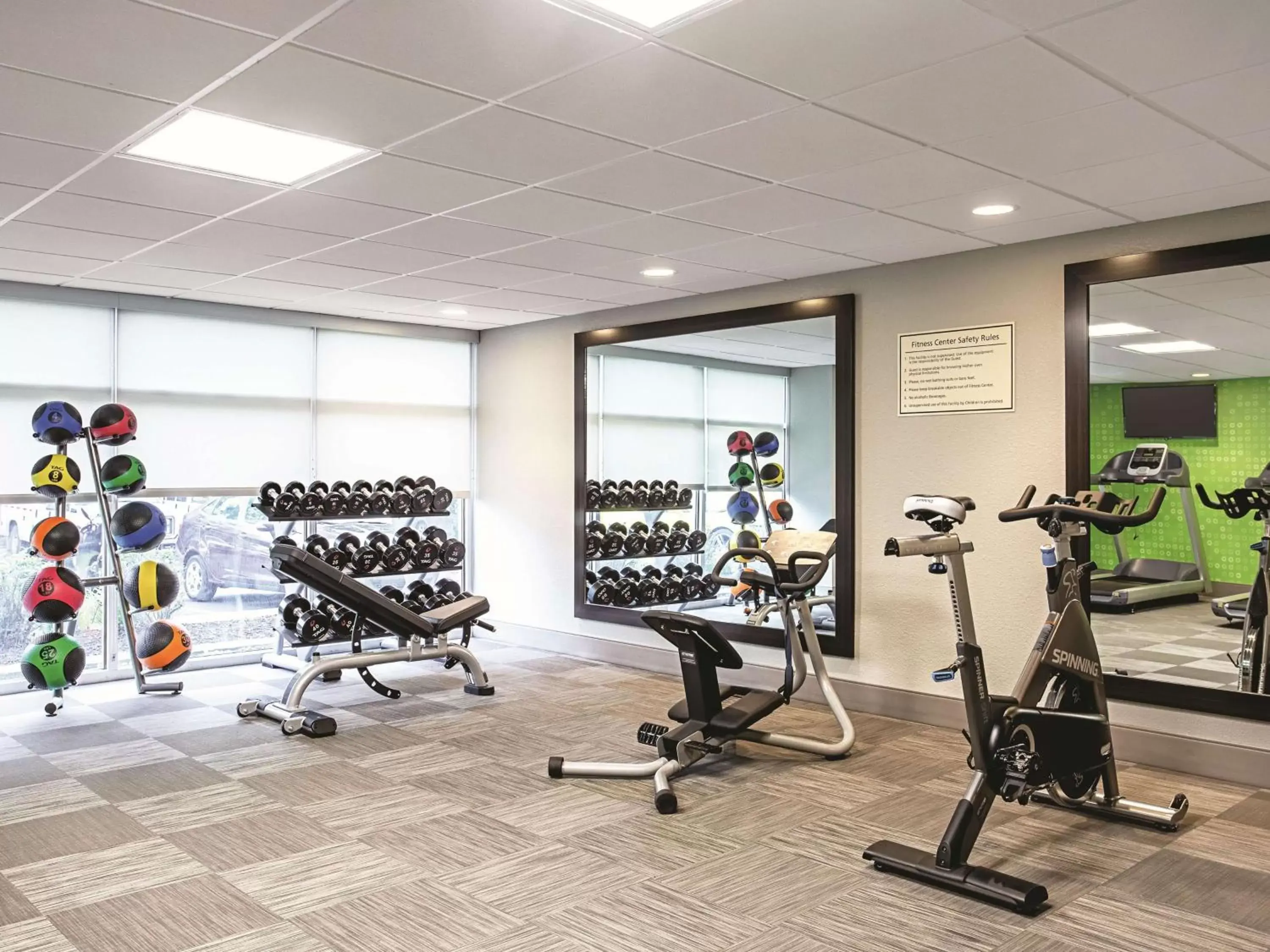 Fitness centre/facilities, Fitness Center/Facilities in La Quinta by Wyndham Baltimore N / White Marsh