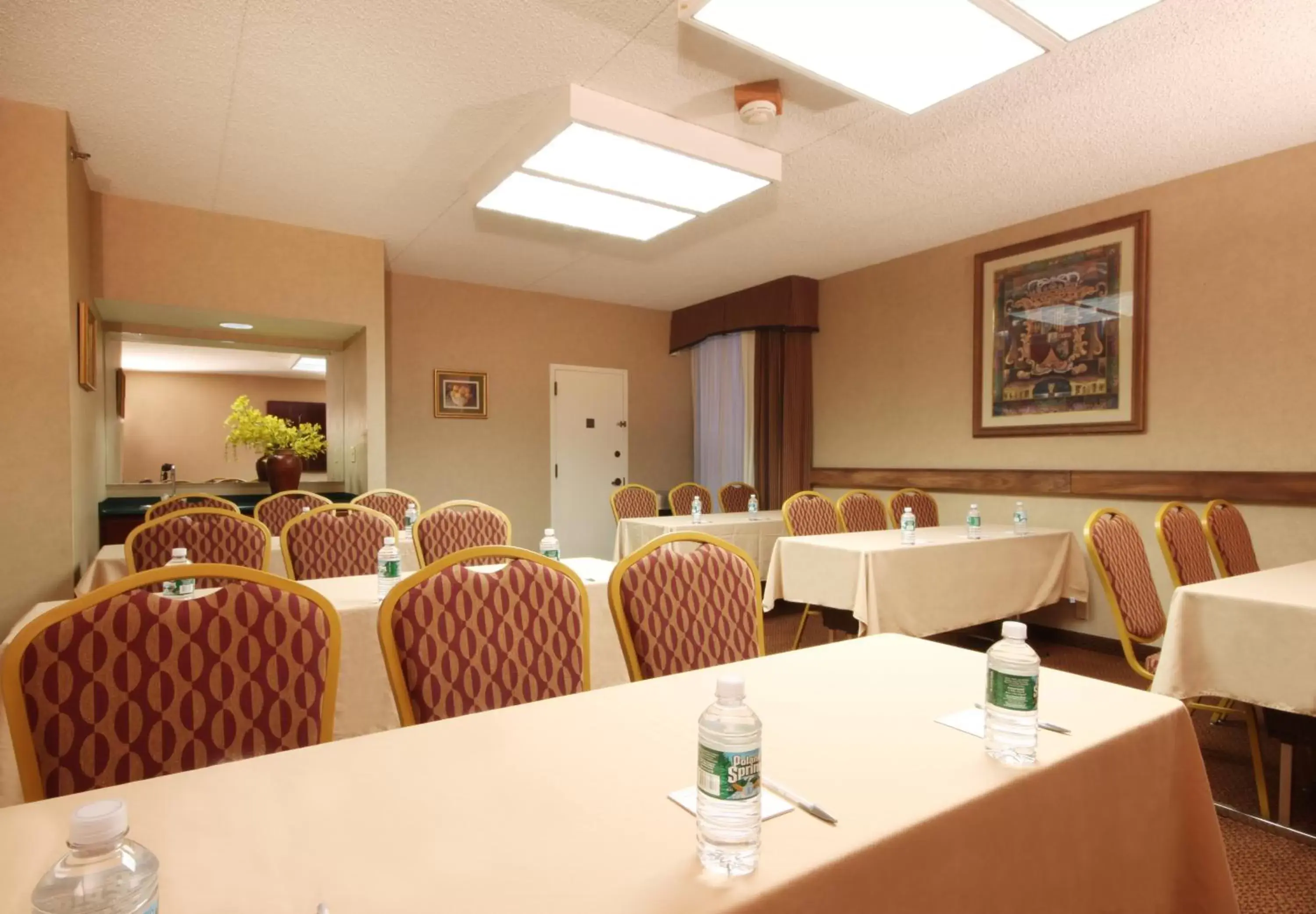 Meeting/conference room in SureStay Hotel by Best Western Secaucus Meadowlands