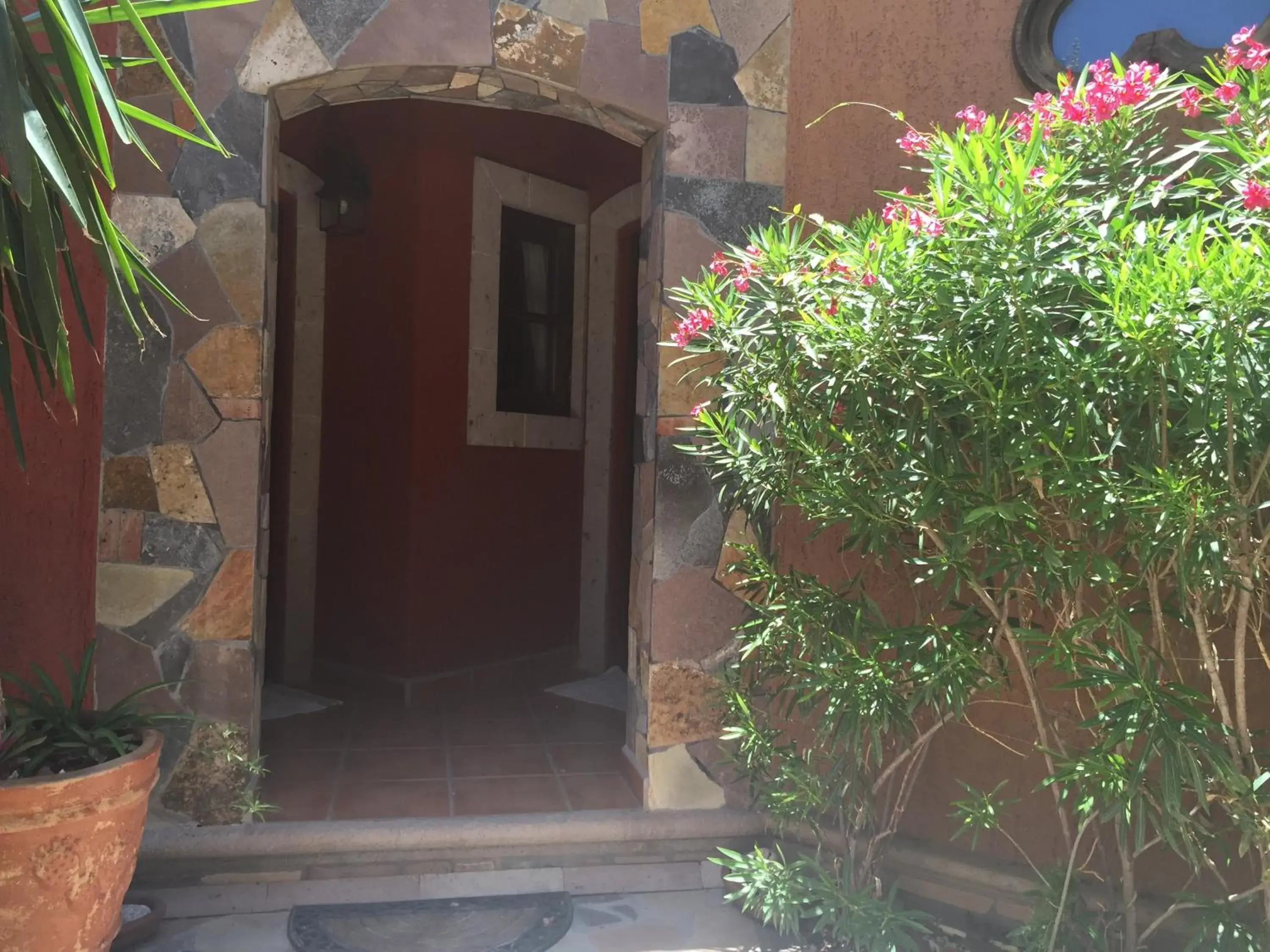 Garden, Facade/Entrance in Posada del Cortes