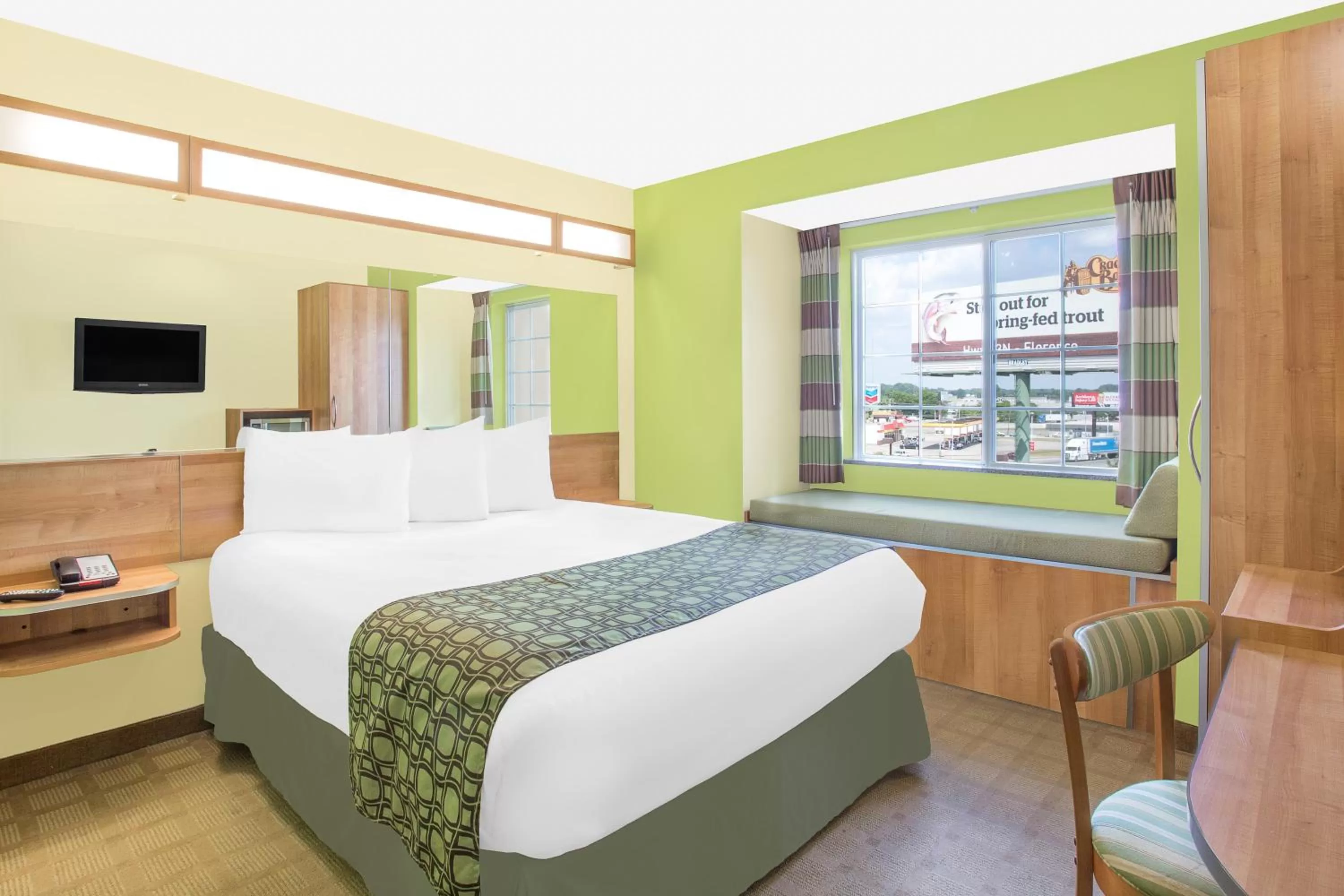 Bedroom, Bed in Microtel Inn & Suites by Wyndham Tuscumbia/Muscle Shoals