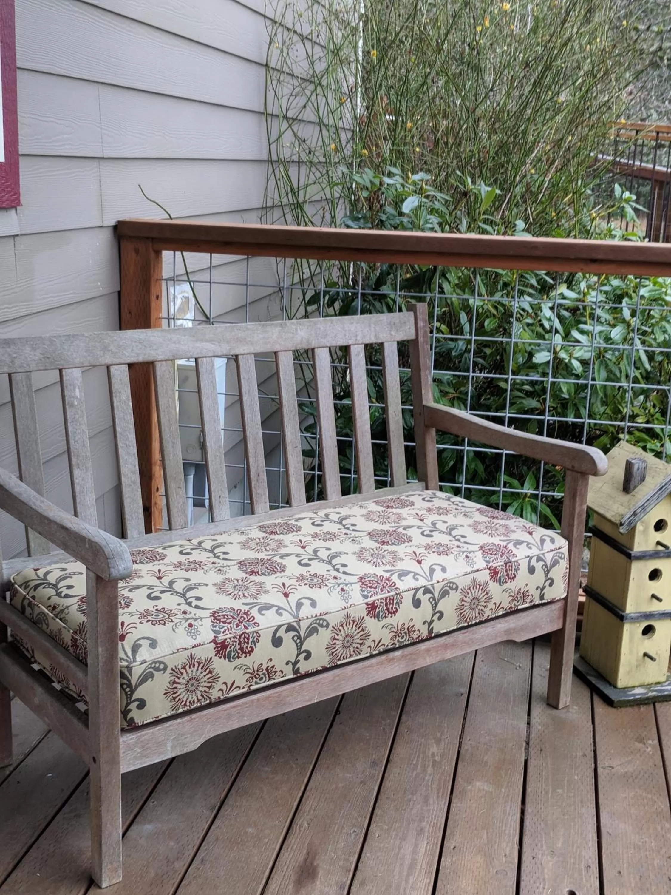 Facade/entrance in The Bluff on Whidbey
