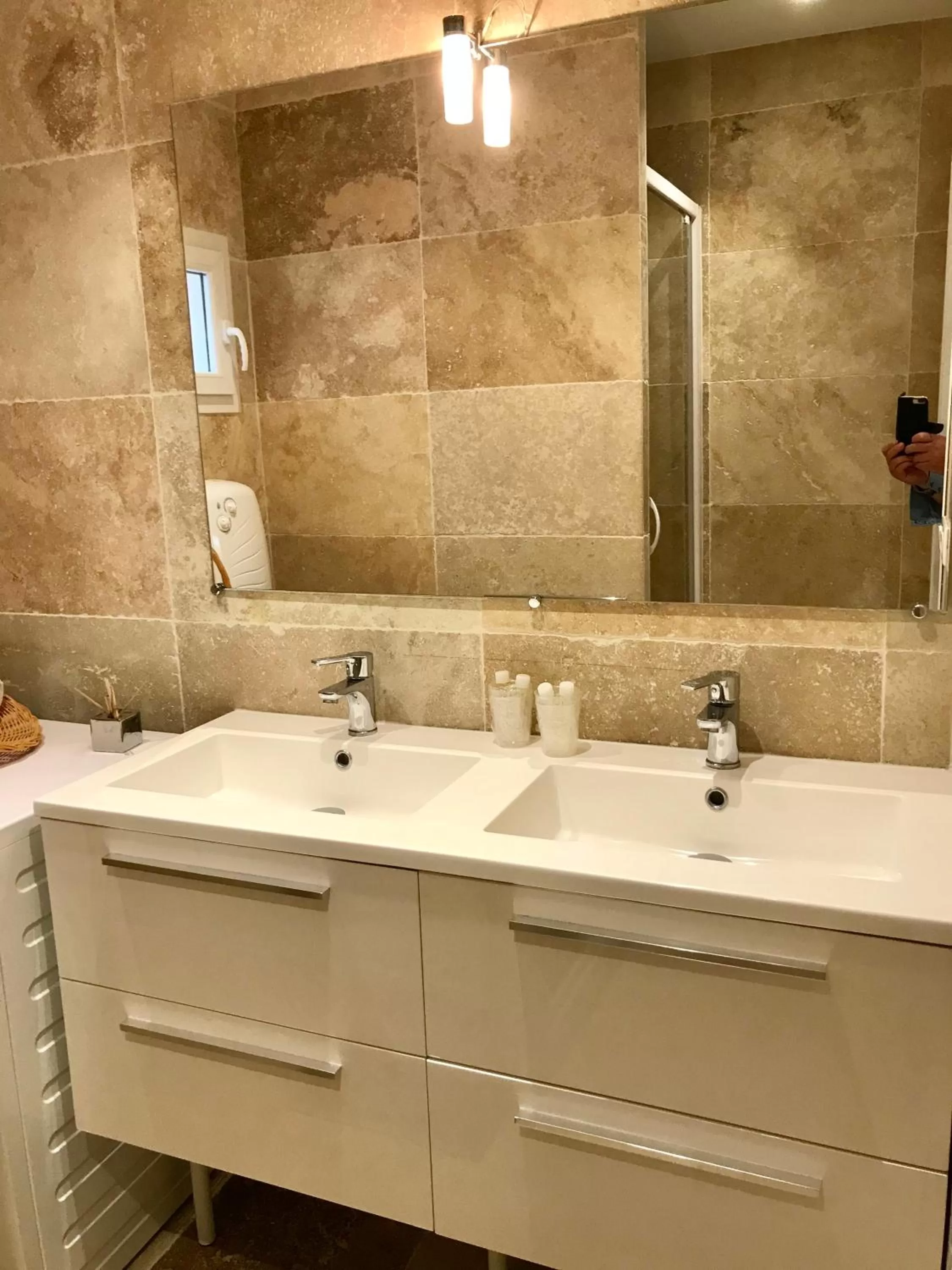 Bathroom in Domaine de l'Aufrene