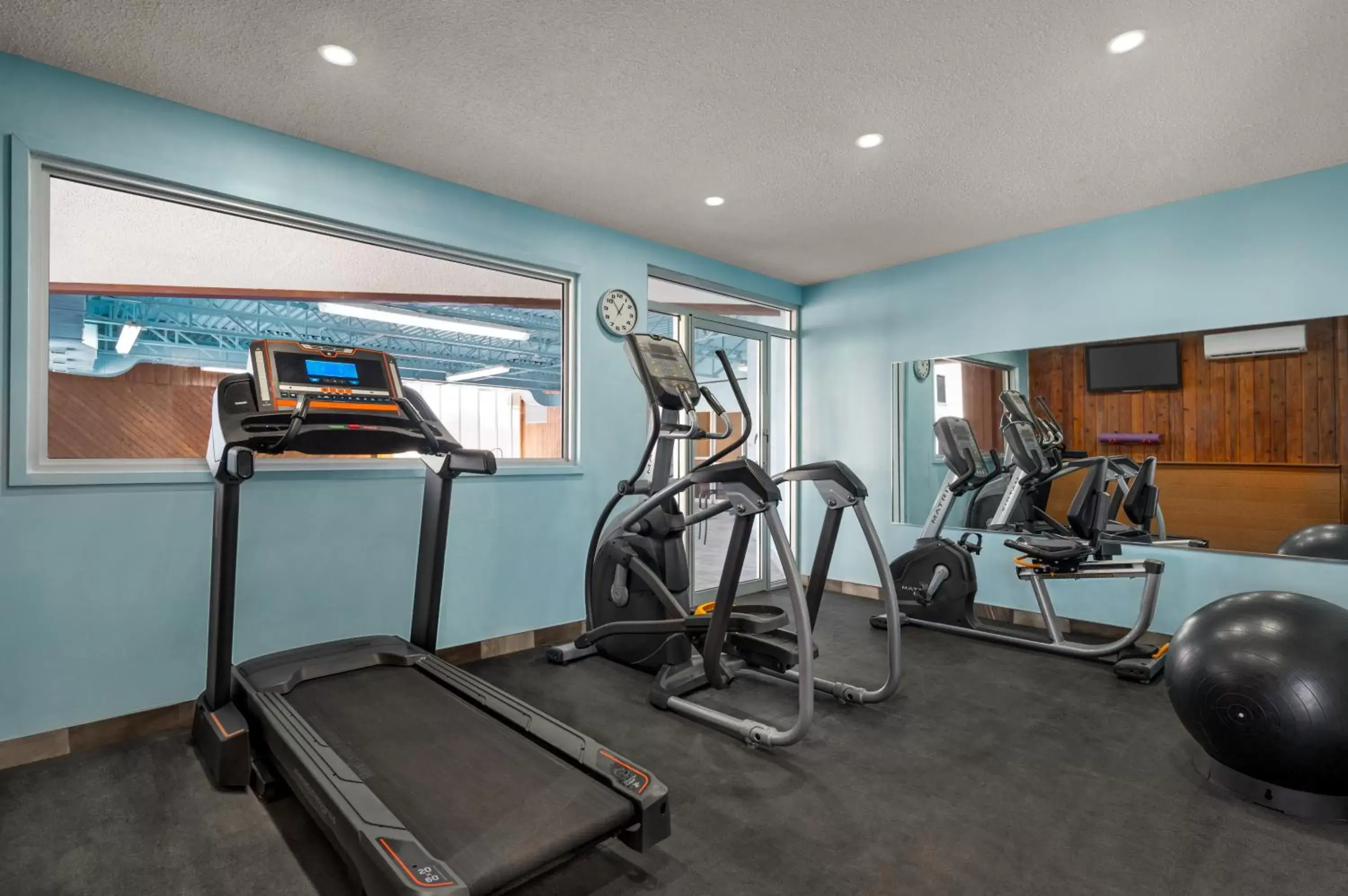 Fitness centre/facilities, Fitness Center/Facilities in Days Inn by Wyndham Fredericton
