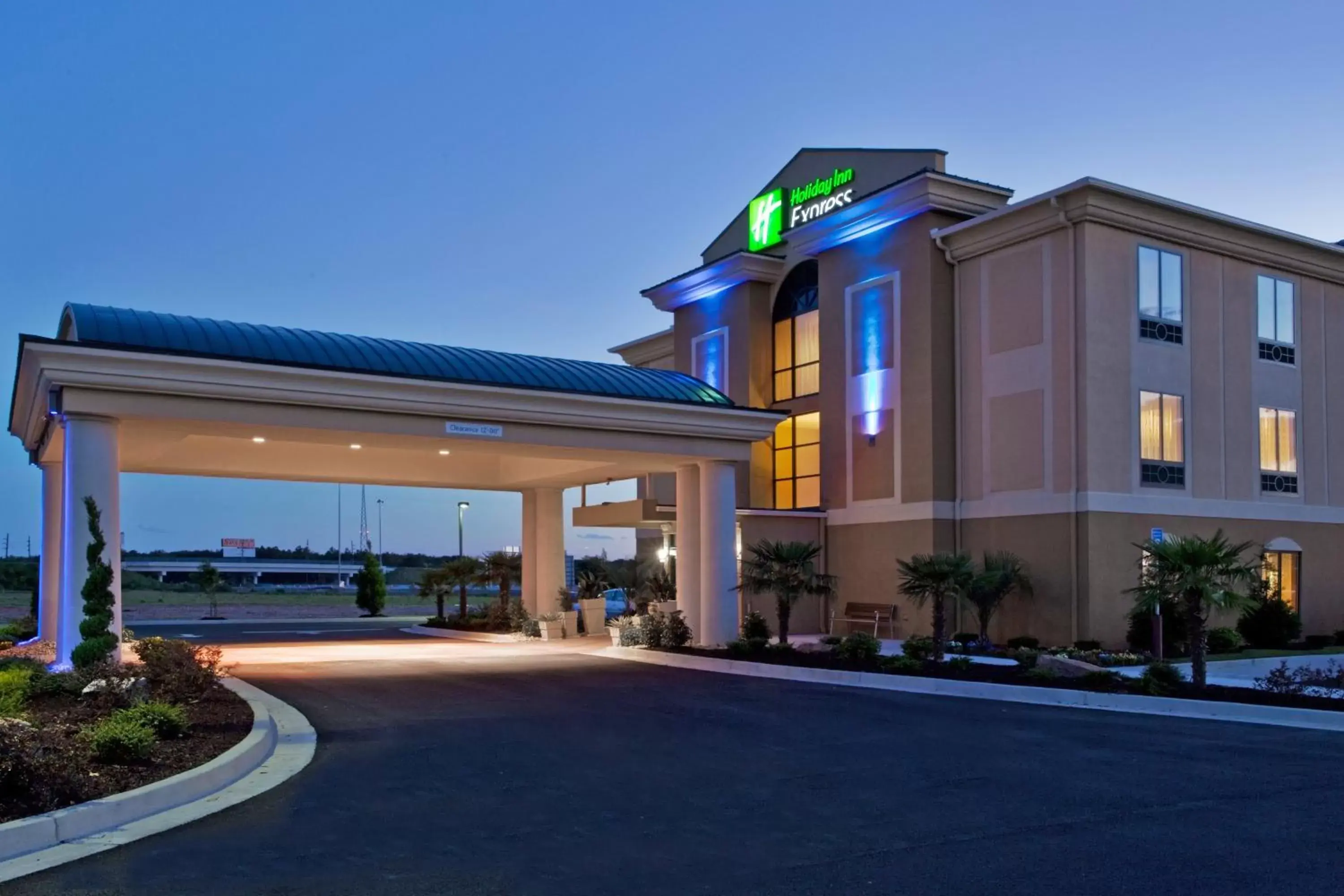 Property building in Holiday Inn Express Hotel & Suites Cordele North by IHG Property building in Holiday Inn Express Hotel & Suites Cordele North by IHG