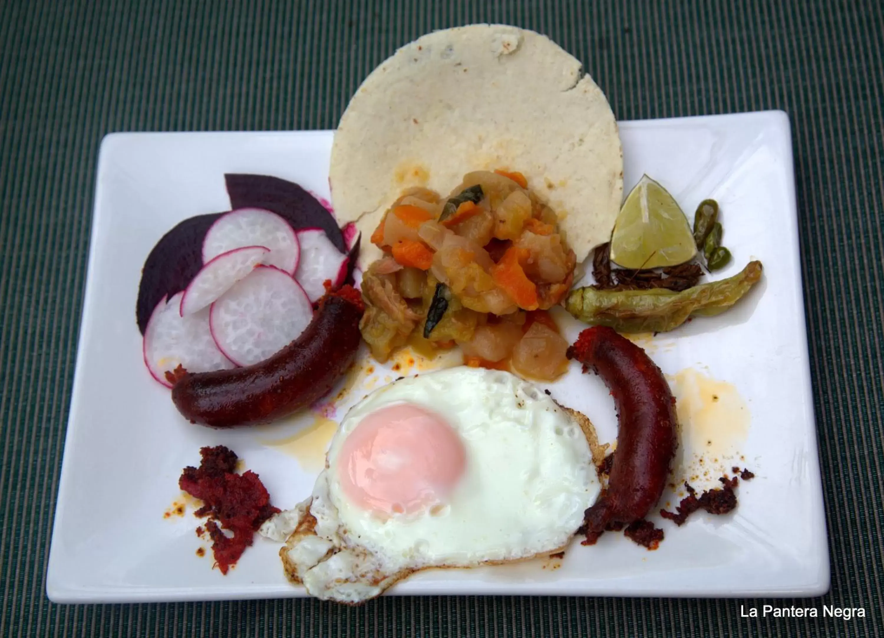 Continental breakfast, Food in La Pantera Negra