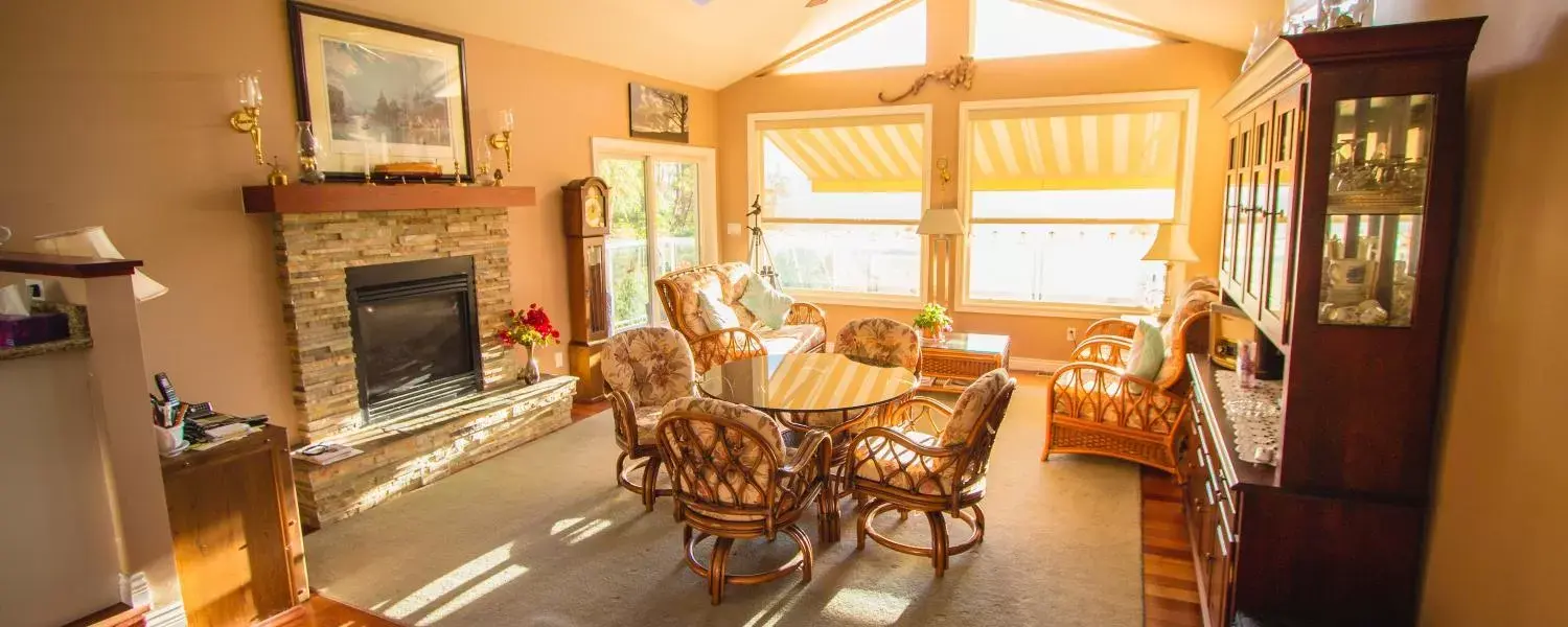 Dining Area in Rae Leigh Heights BnB