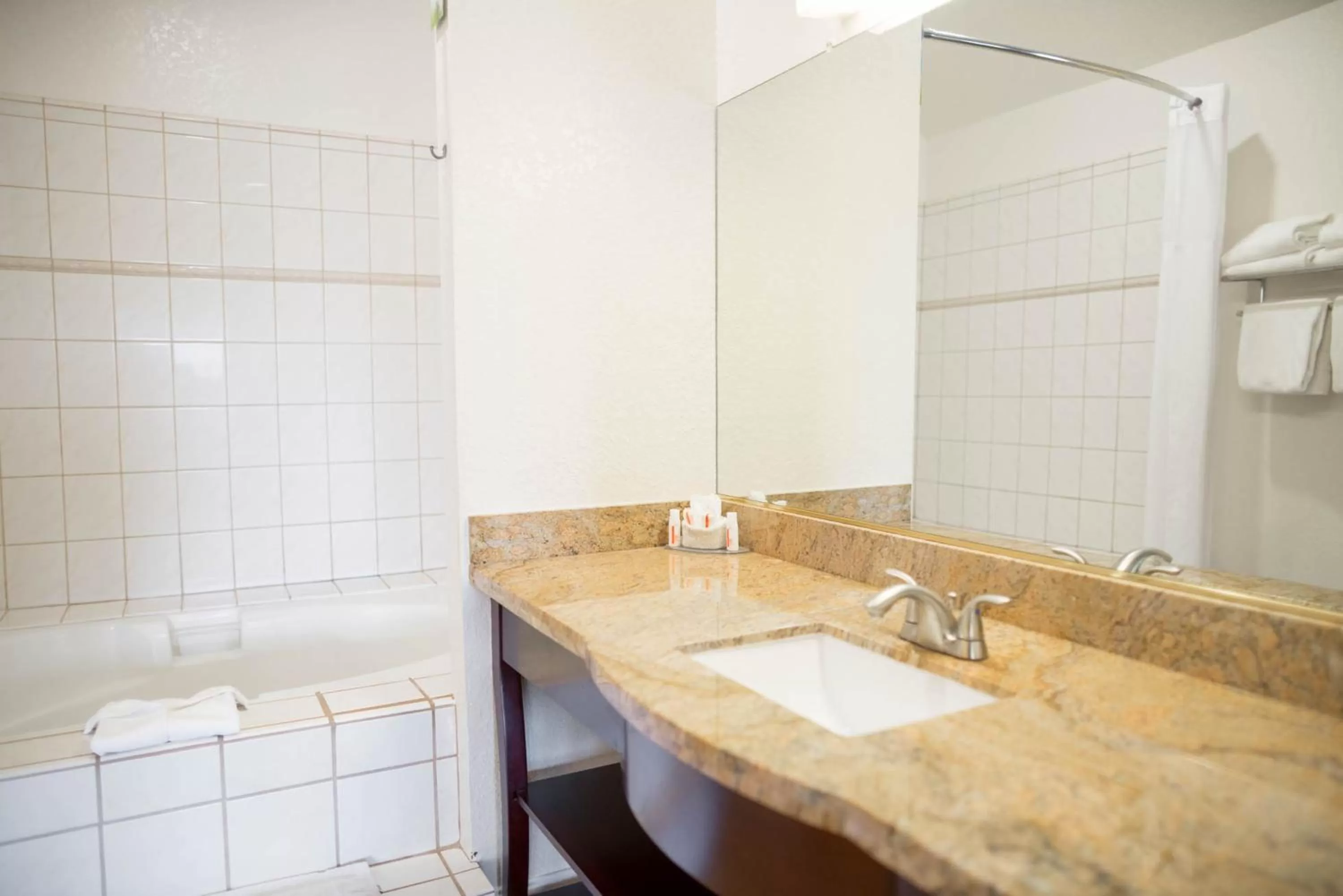 Bathroom in Hotel Solares