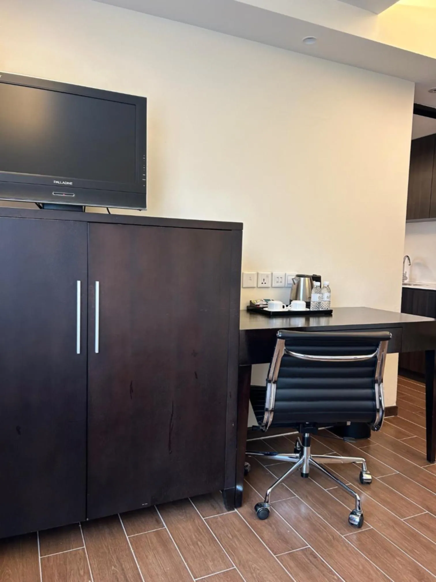 Bedroom in Link Hotel Singapore