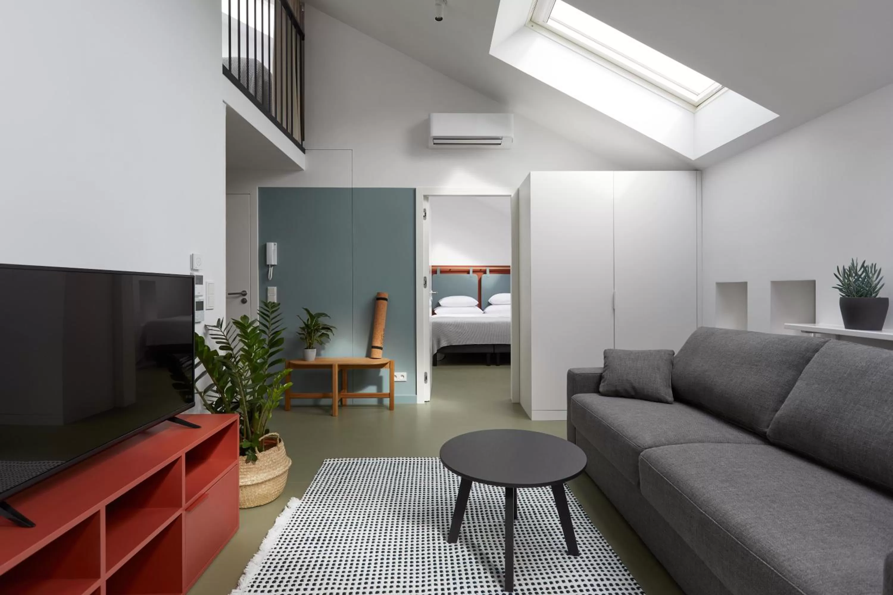 TV and multimedia, Bed in PLANTONIA Aparthotel