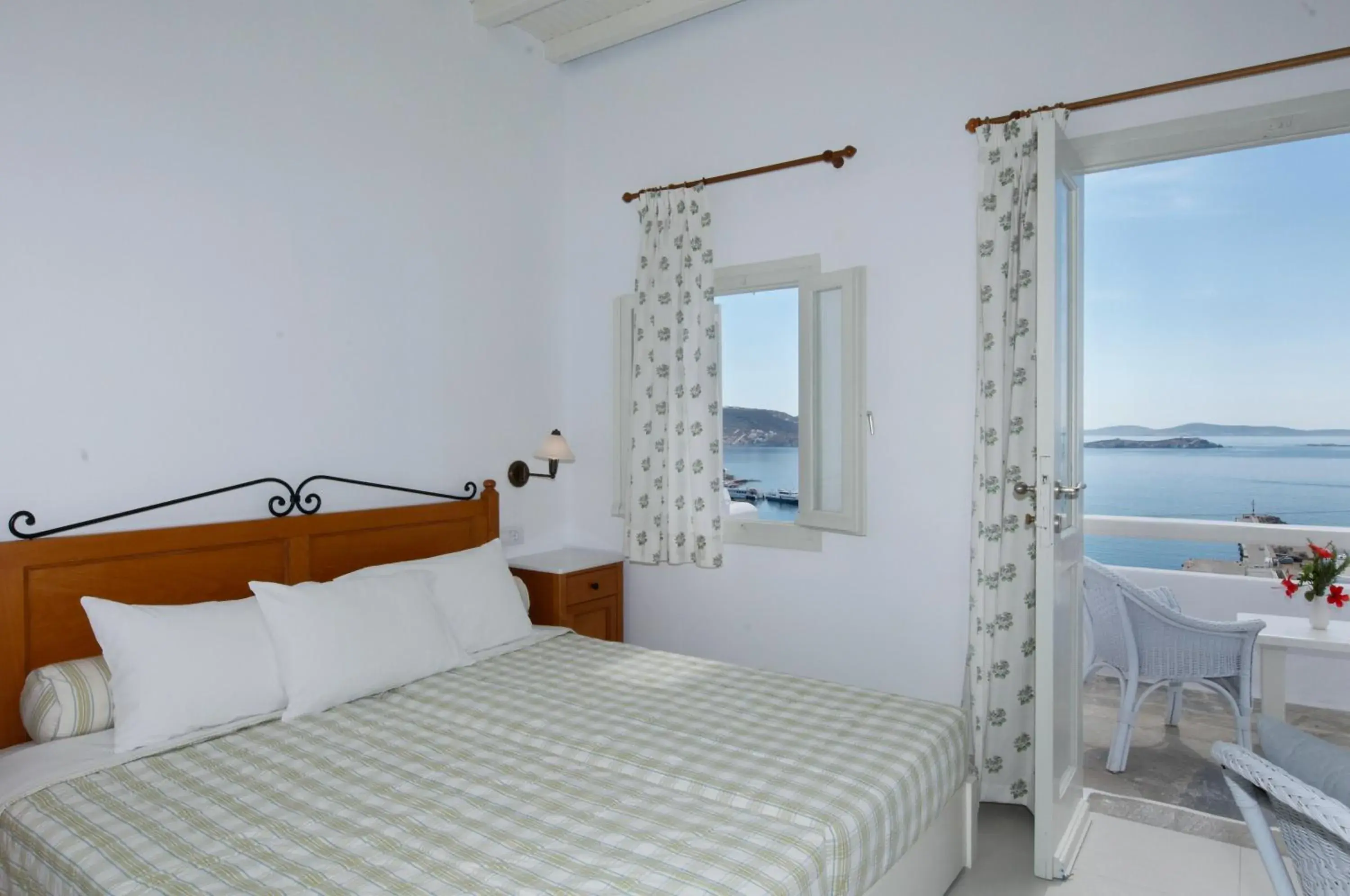 View (from property/room), Bed in Mykonos View Hotel