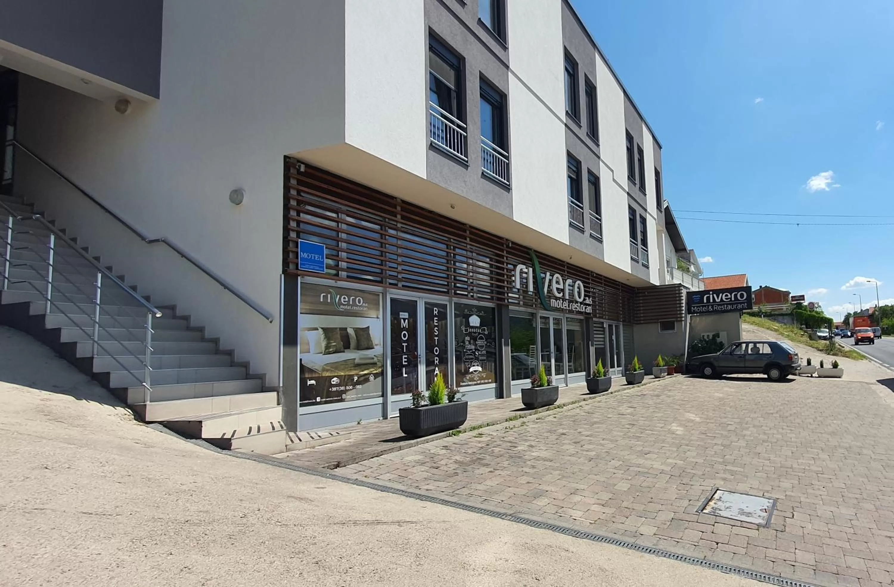 Property building in Hotel Rivero A&S