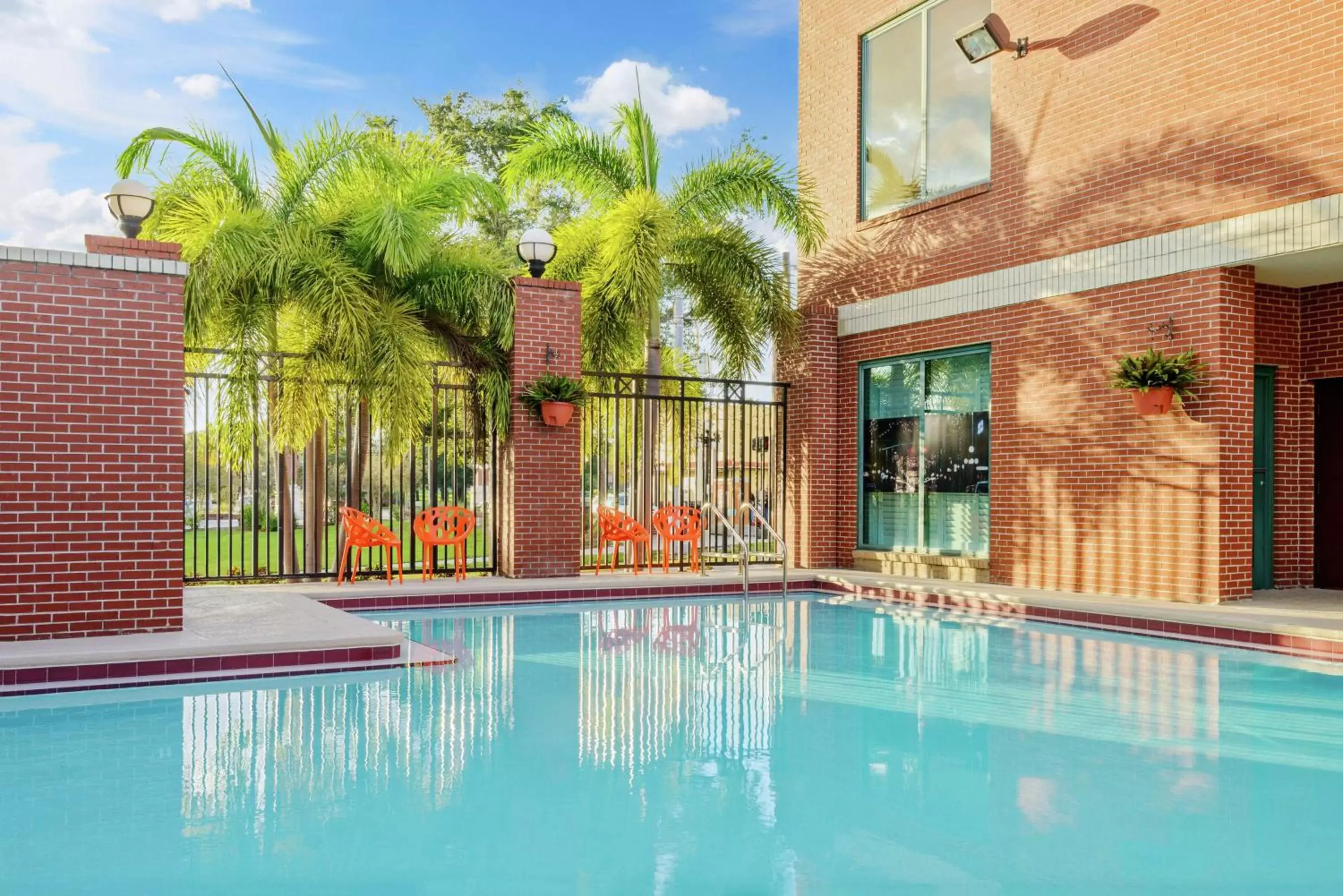 Pool view, Swimming Pool in Hampton Inn & Suites Tampa Ybor City Downtown