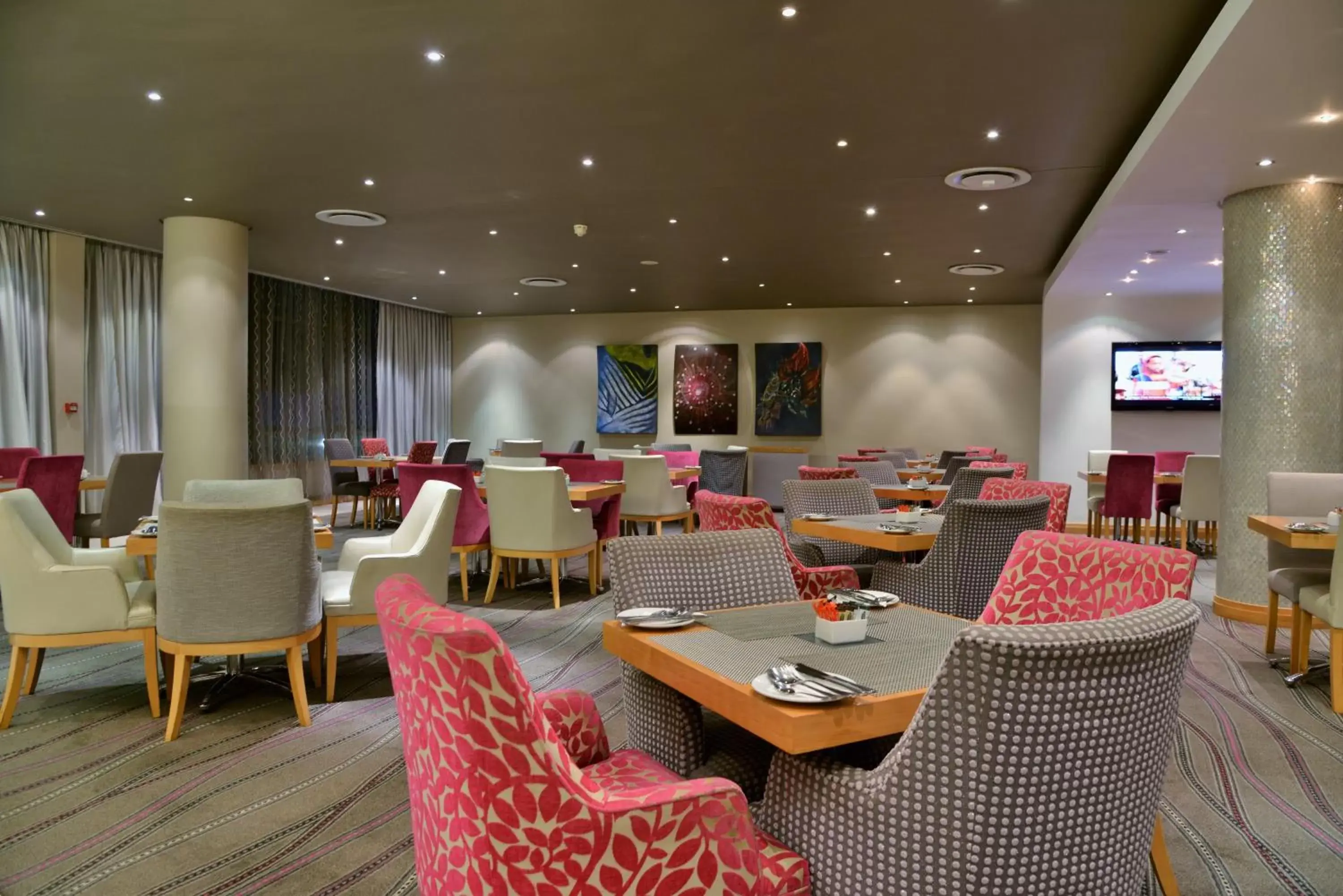 Breakfast, Restaurant/Places to Eat in Holiday Inn Express Durban - Umhlanga, an IHG Hotel