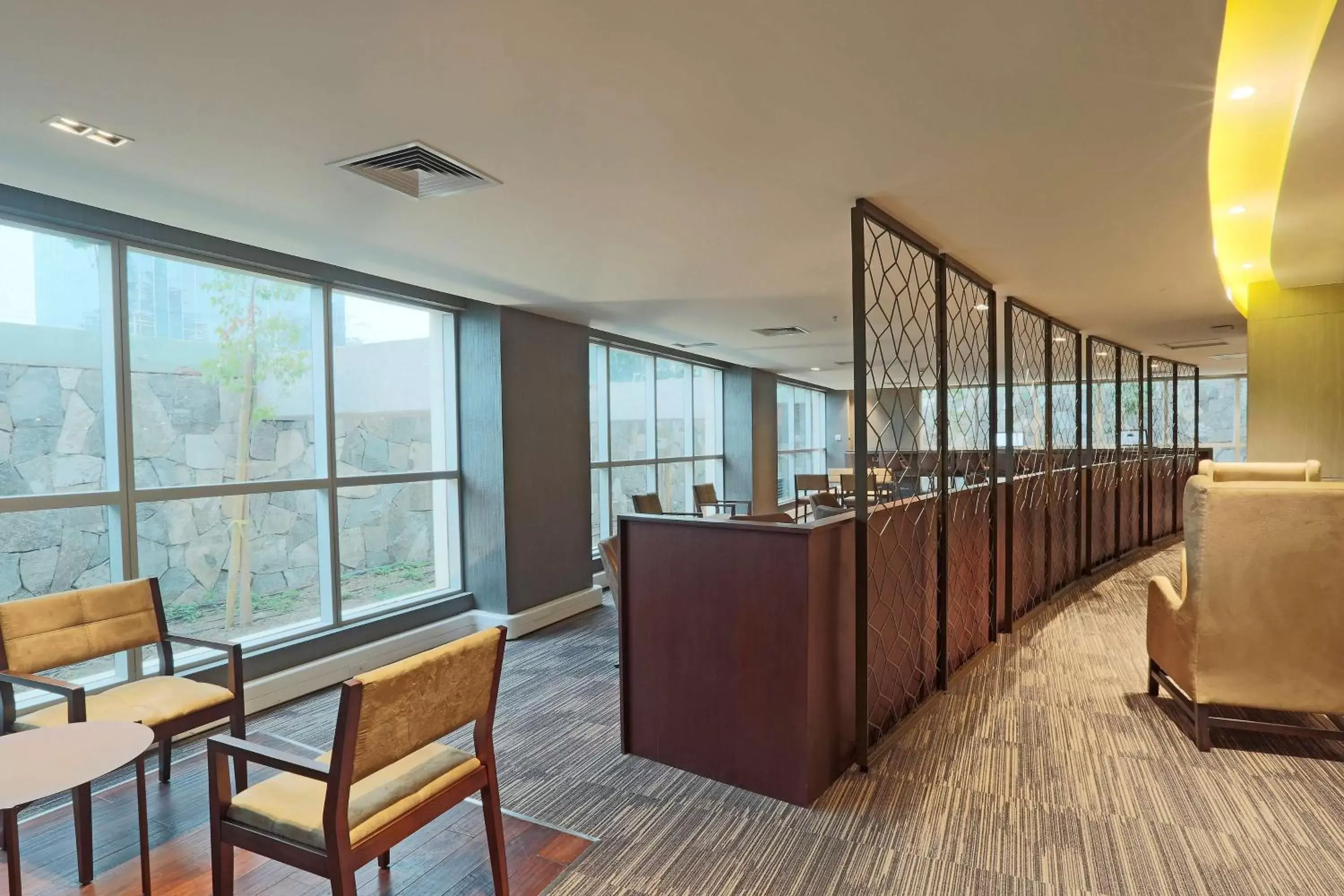 Business facilities in DoubleTree by Hilton Santiago Kennedy, Chile