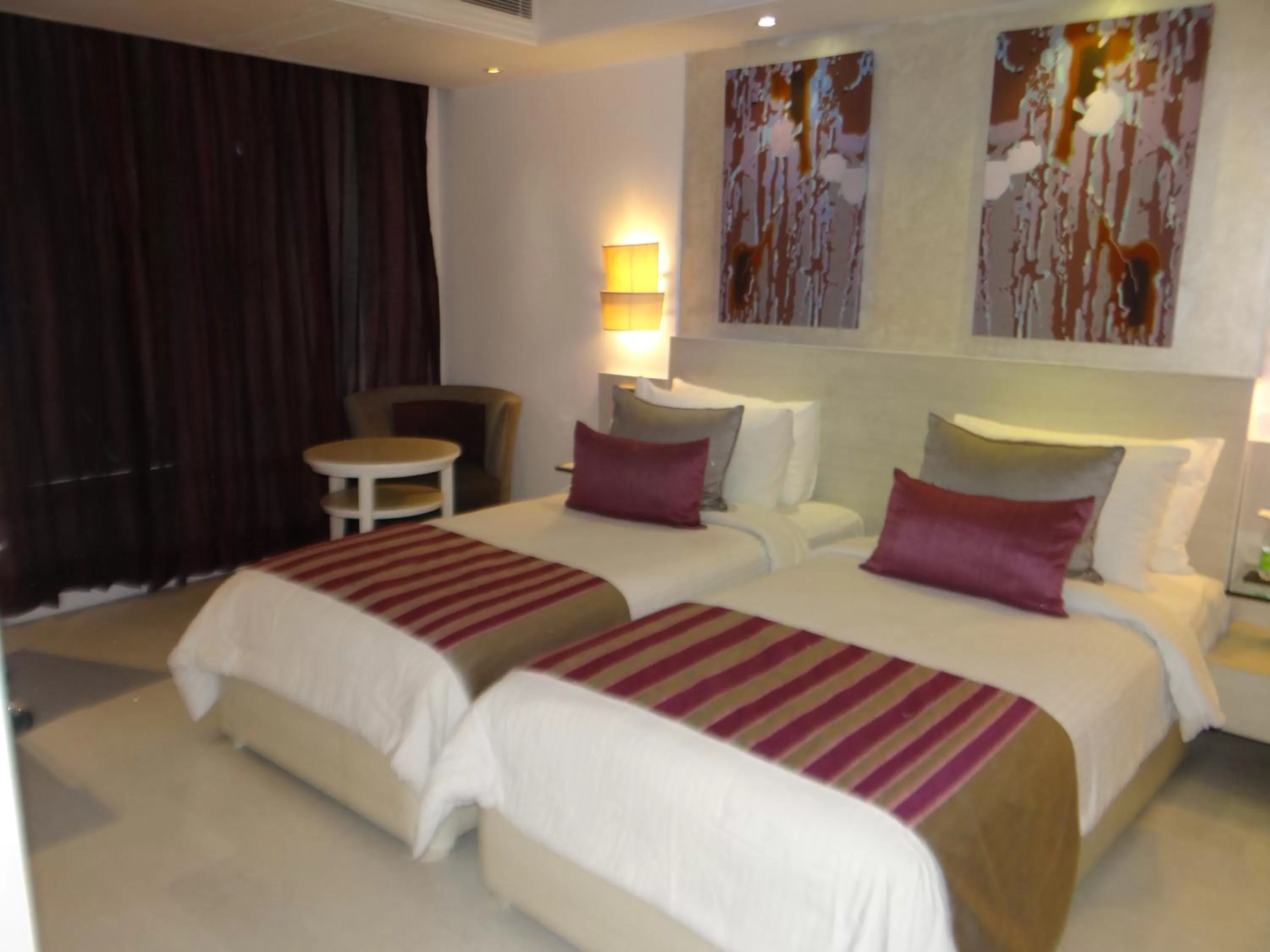 Photo of the whole room, Bed in The Ashtan Sarovar Portico