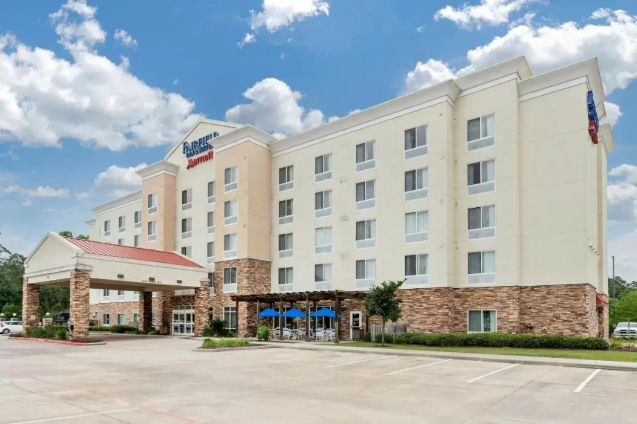 Location, Property Building in Fairfield Inn & Suites by Marriott Houston Conroe