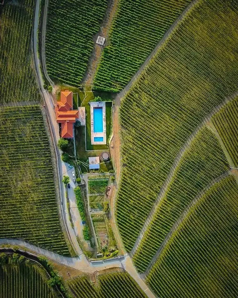 Property building, Bird's-eye View in Casa das Pipas / Quinta do Portal