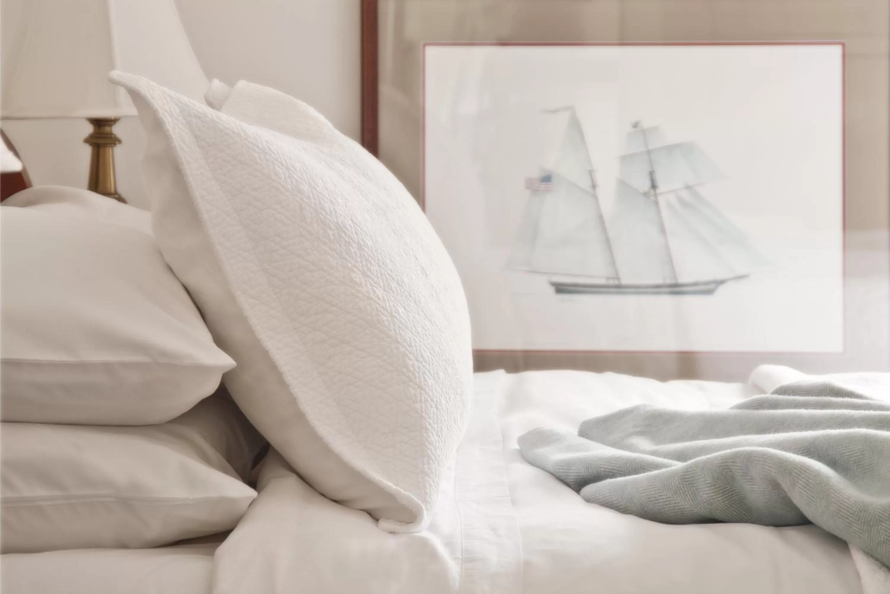 Bed in Marshall Slocum Inn