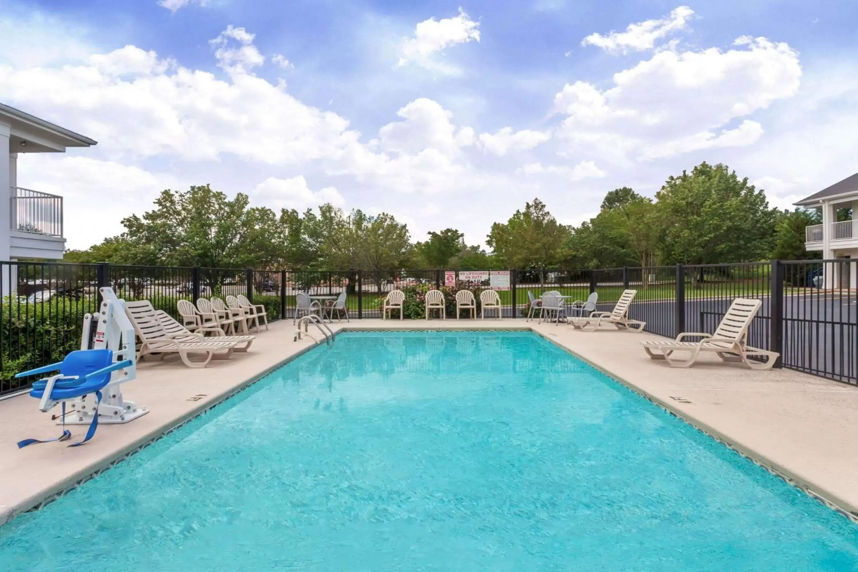 Pool view, Swimming Pool in Baymont by Wyndham Florence/Muscle Shoals