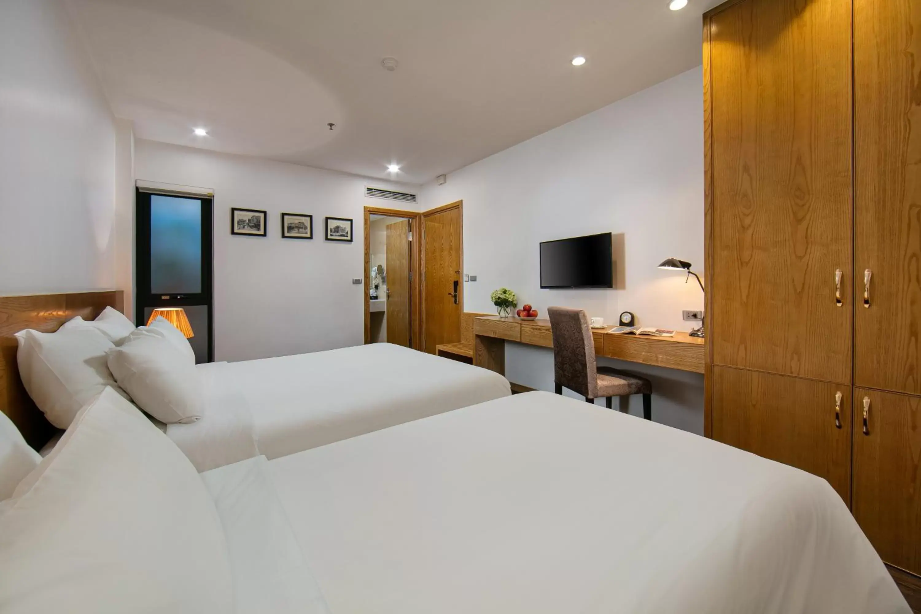 Property building, Bed in Hanoi Paon Hotel & Spa