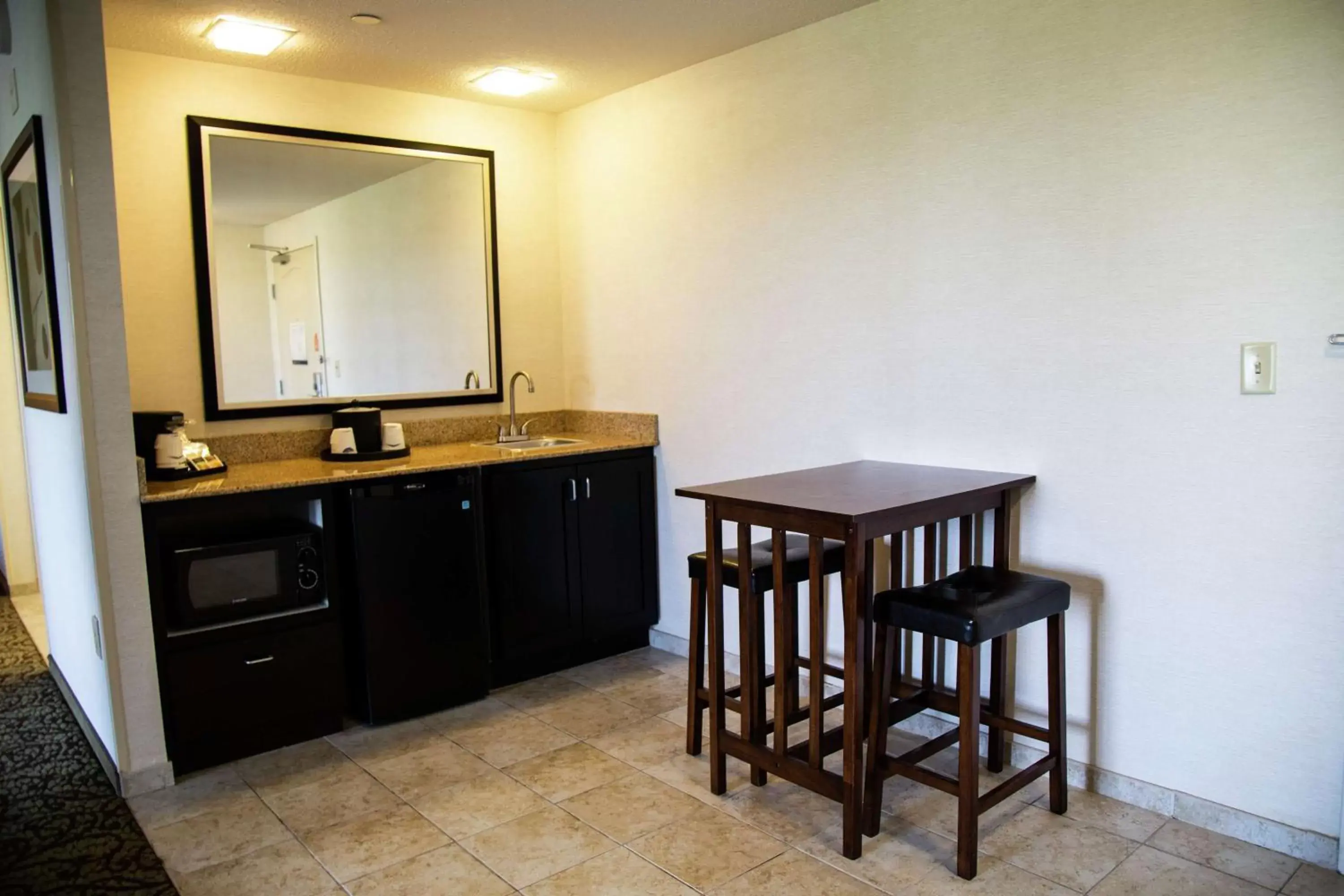 Other, Kitchen/Kitchenette in Hampton Inn & Suites Sharon