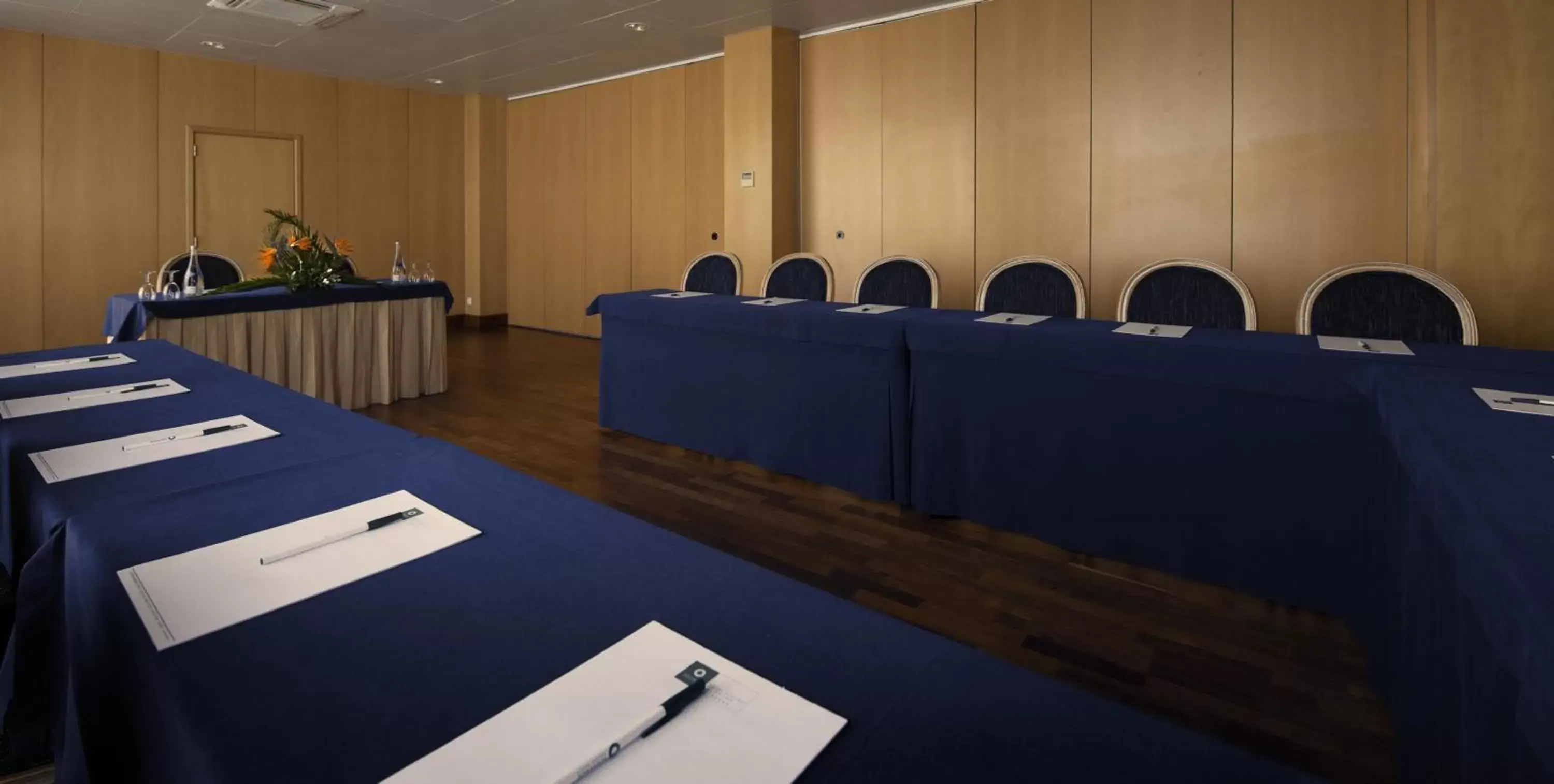 Meeting/conference room, Business Area/Conference Room in Algarve Casino Hotel