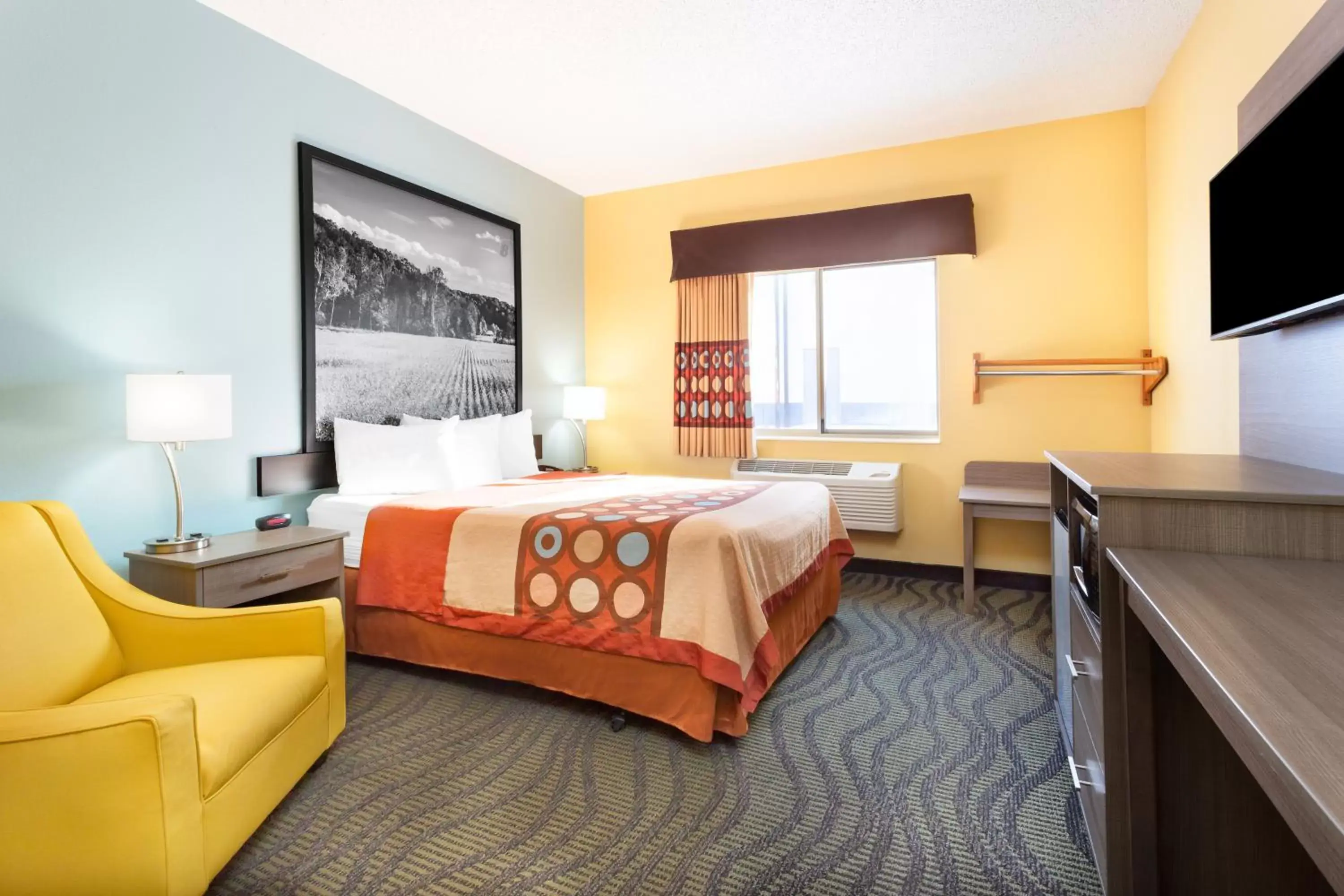 Bed in Super 8 by Wyndham Kokomo