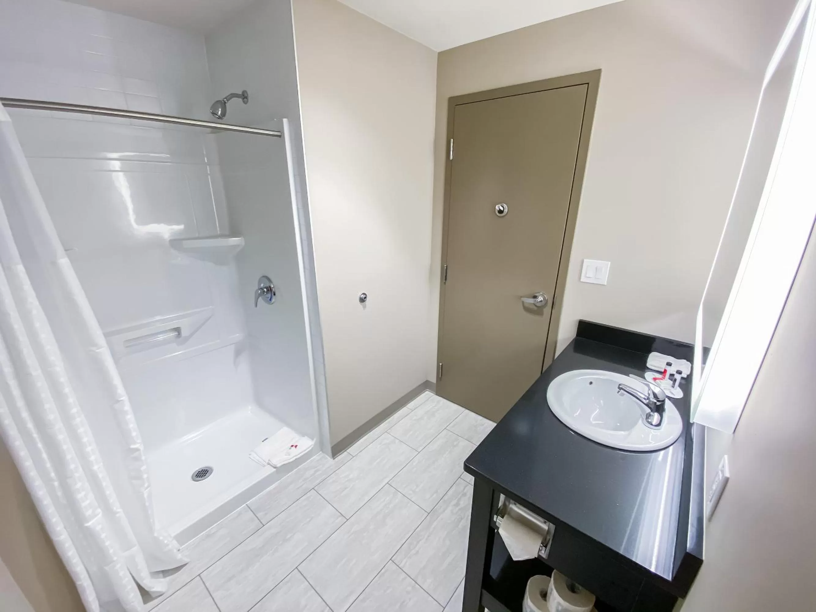 Bathroom in Super 8 by Wyndham Moosonee