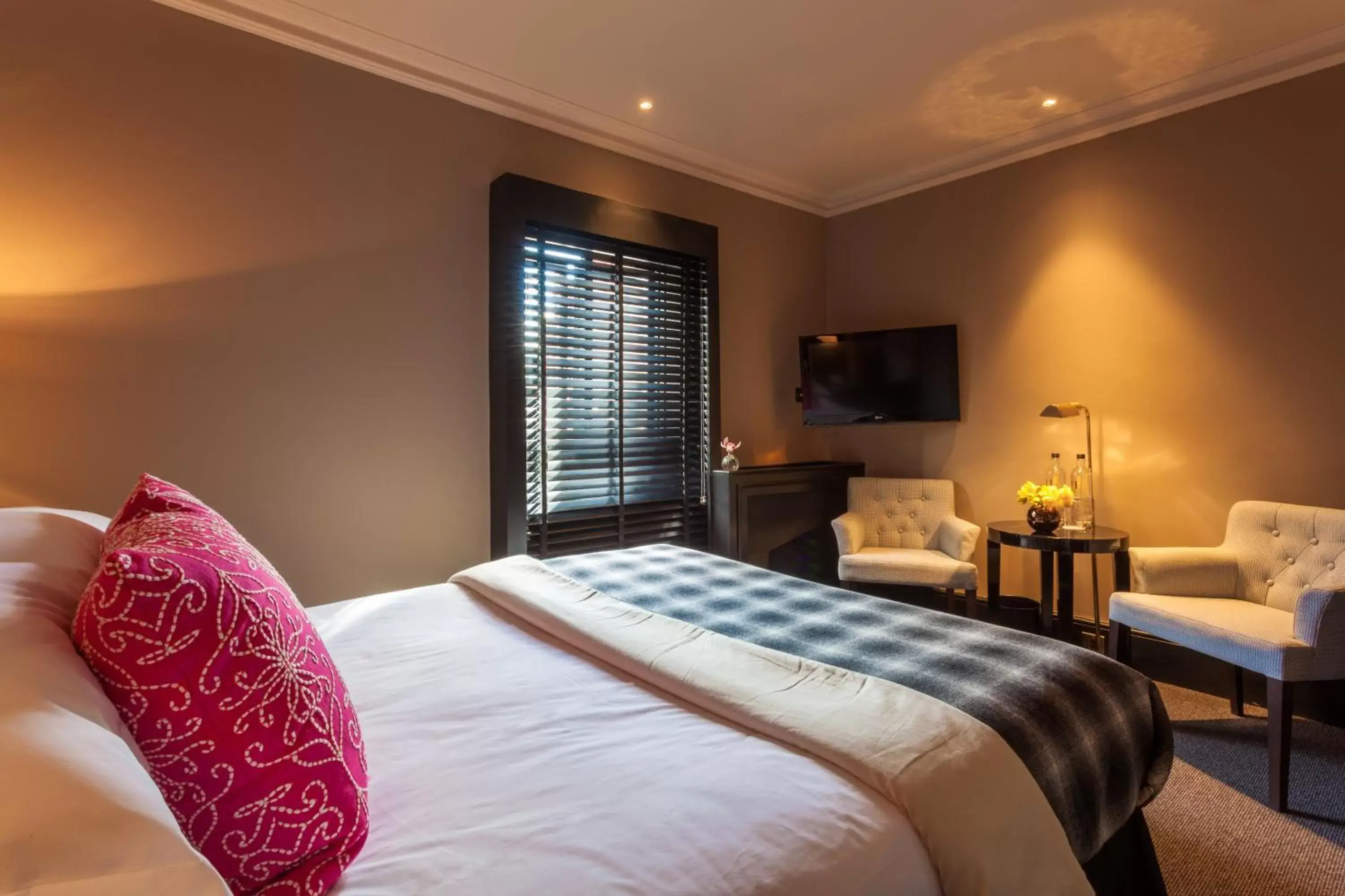Bedroom, Bed in 11 Cadogan Gardens and The Apartments by Iconic Luxury Hotels Bedroom, Bed in 11 Cadogan Gardens and The Apartments by Iconic Luxury Hotels