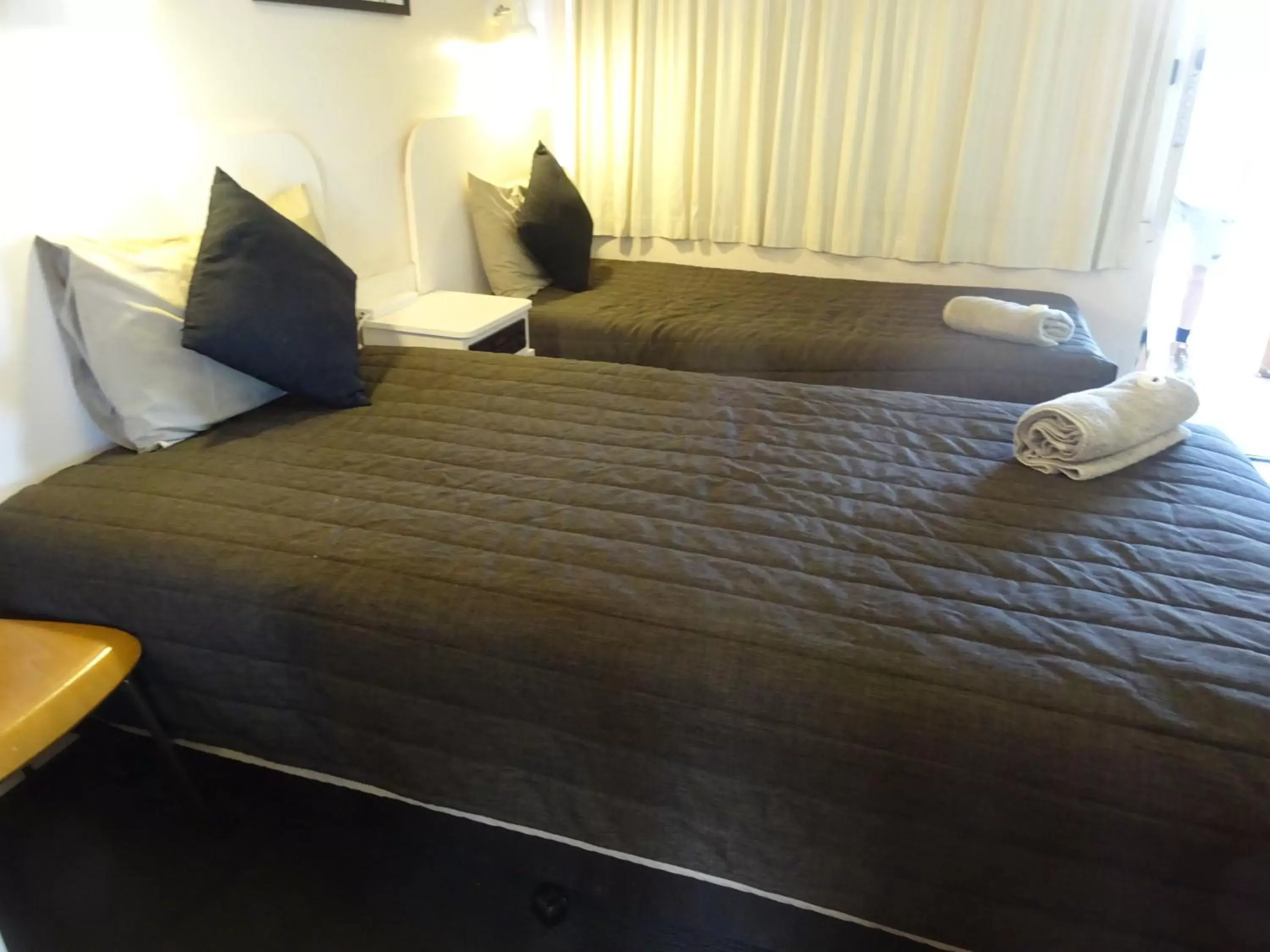 Photo of the whole room, Bed in Memphis Motor Inn Photo of the whole room, Bed in Memphis Motor Inn