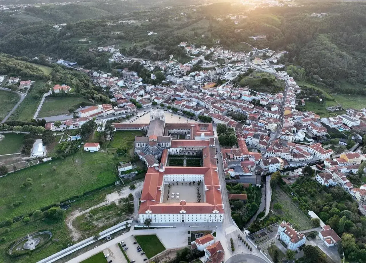 Property building, Bird's-eye View in Montebelo Mosteiro de Alcobaça Historic Hotel