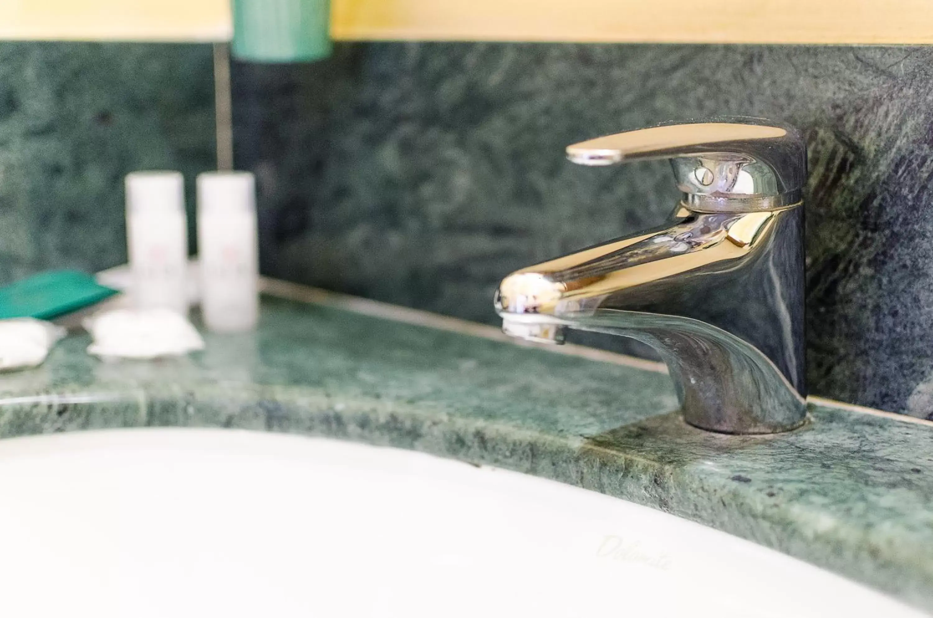 Bathroom in Hotel Vecchio Borgo