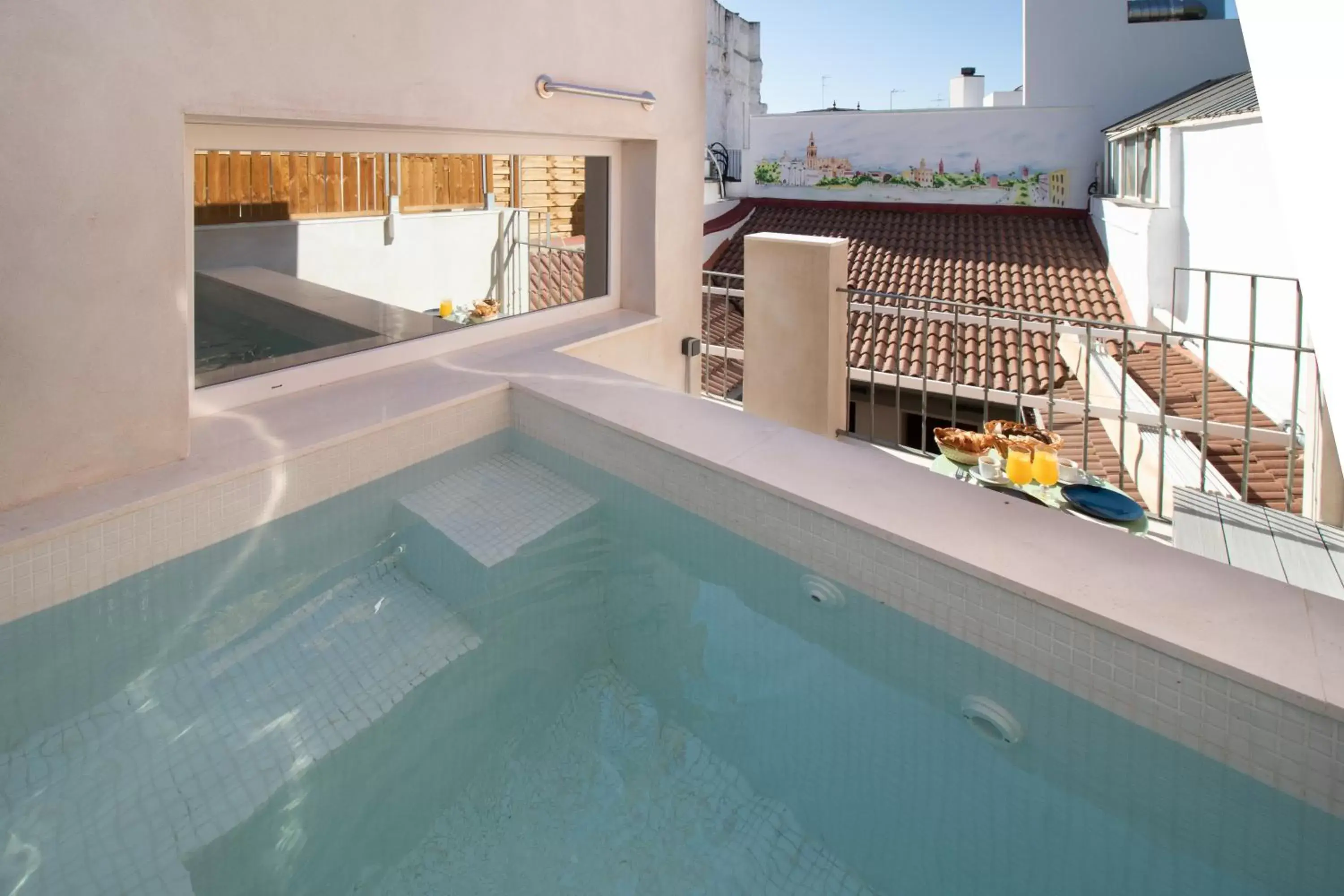 Swimming Pool in Casa 95 Sevilla