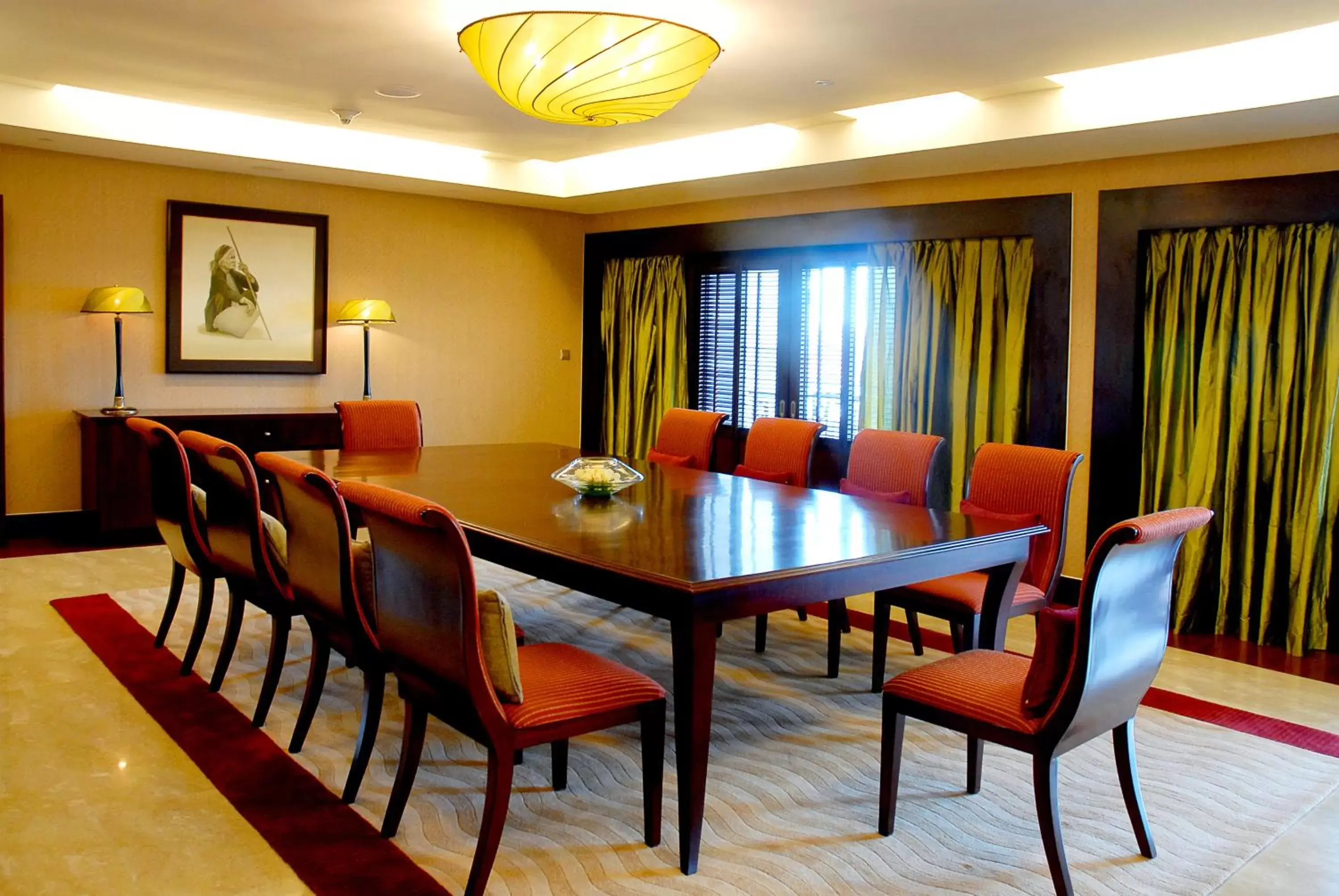 Dining area in InterContinental Hanoi Westlake, an IHG Hotel