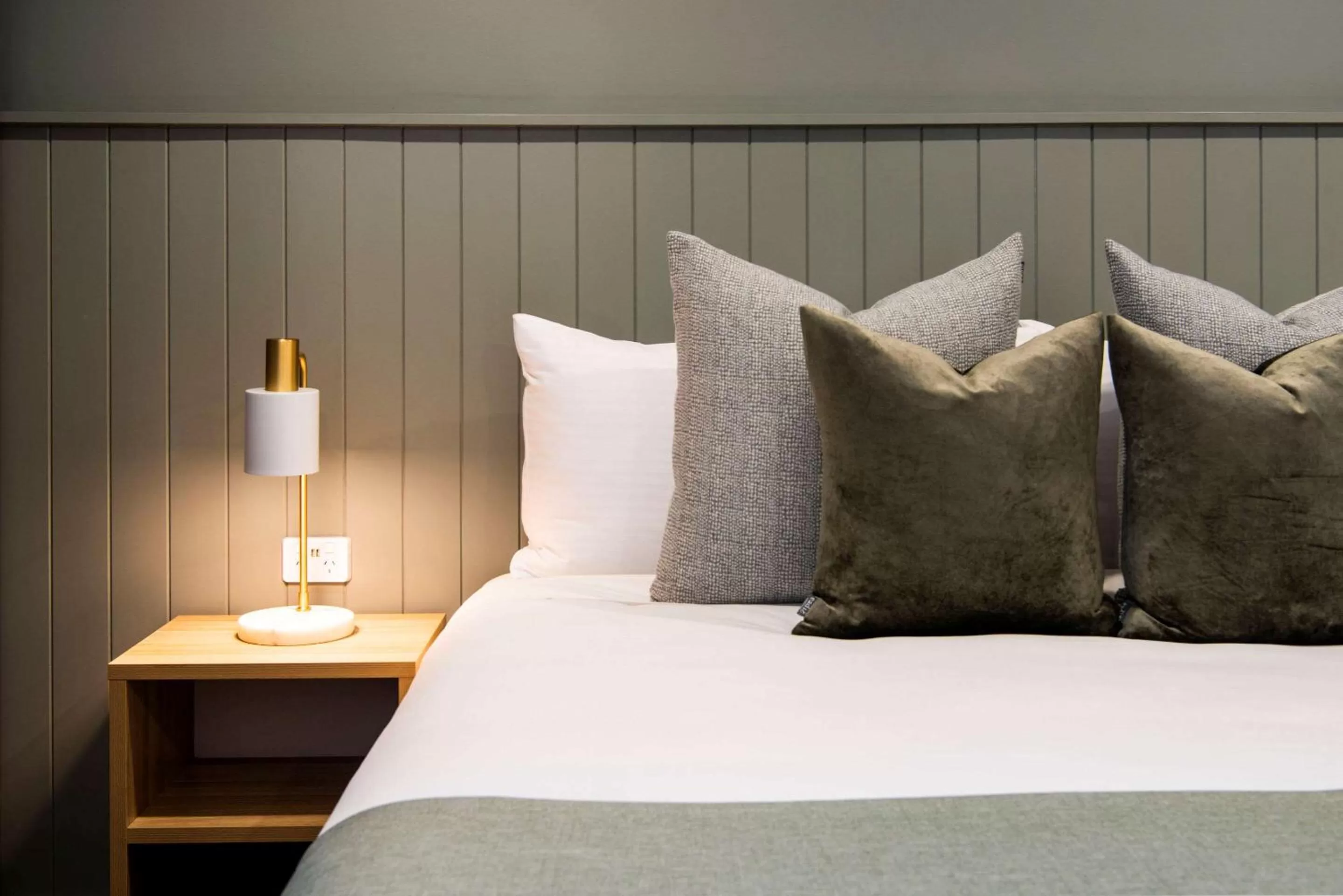 Photo of the whole room, Bed in Aden Hotel Mudgee