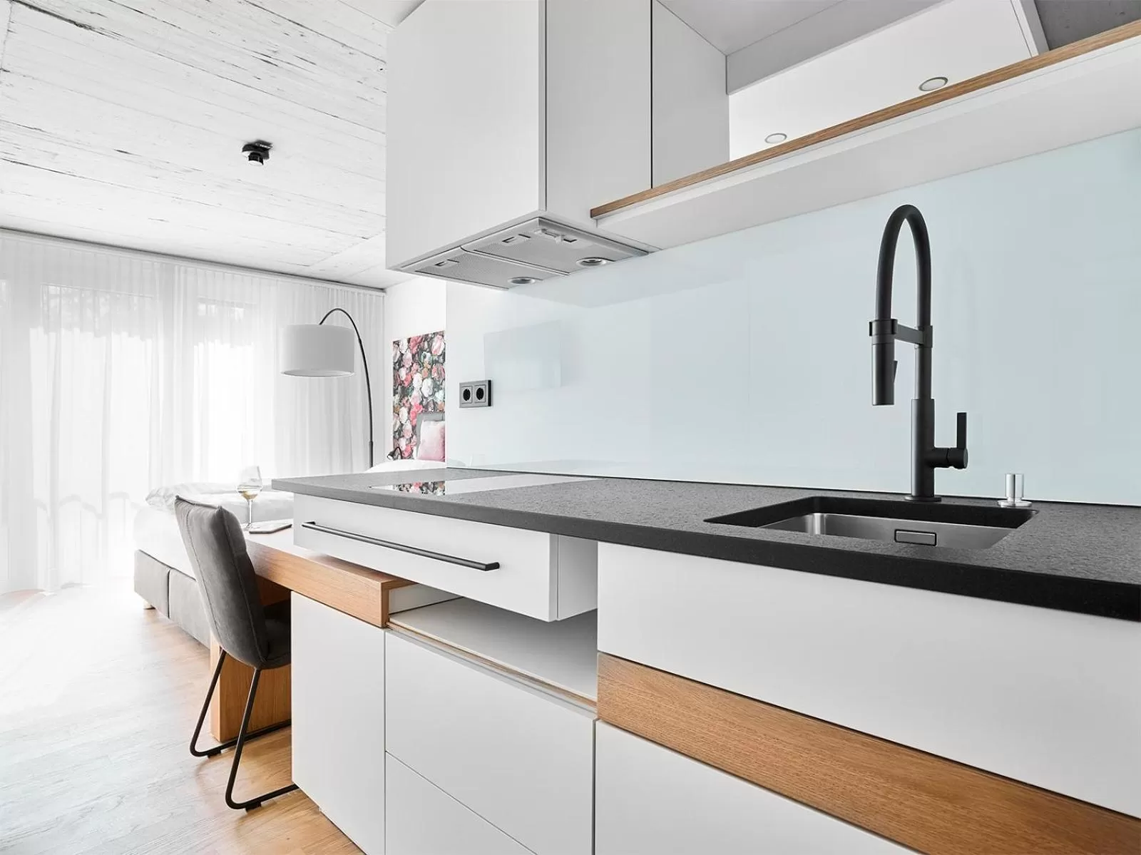 Kitchen or kitchenette in livisit bergapartments