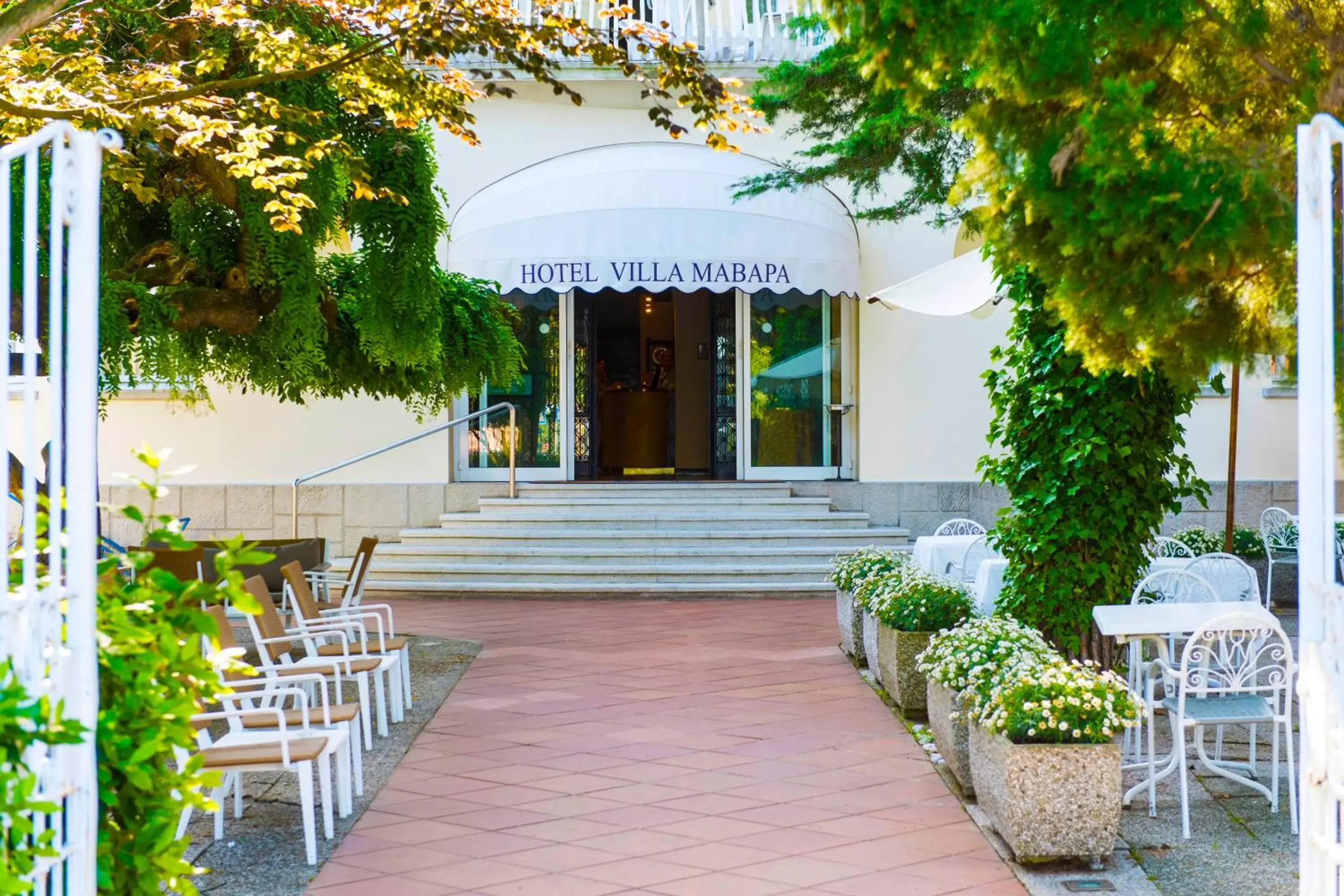 Facade/entrance in Hotel Villa Mabapa