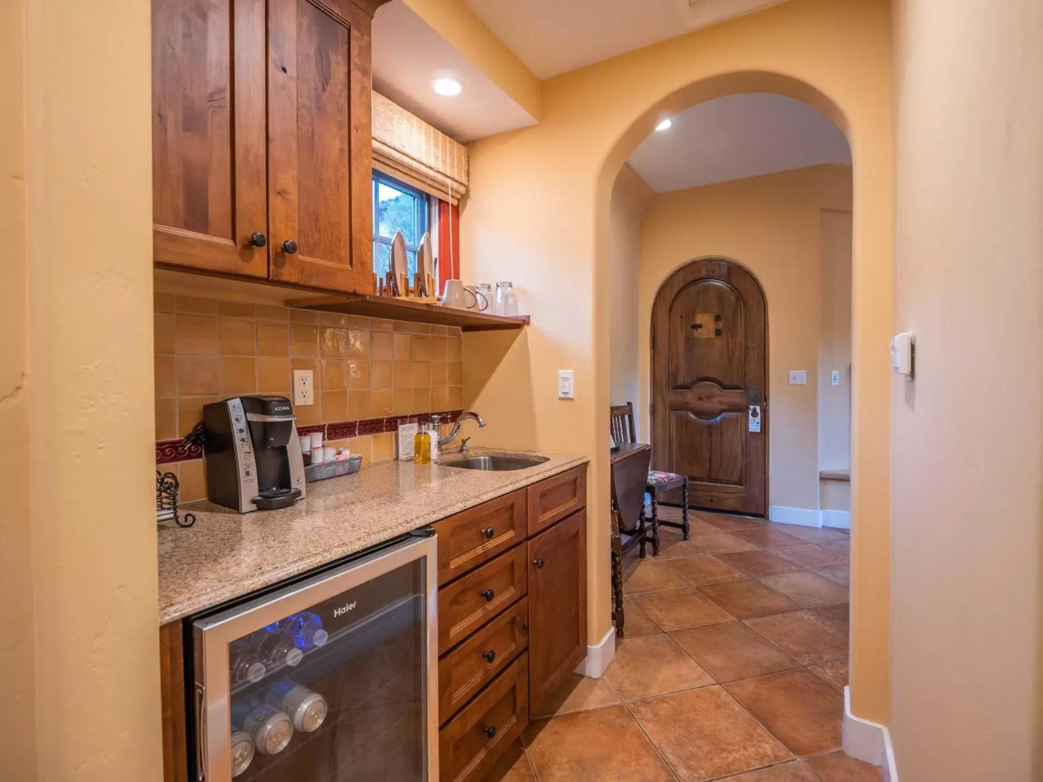 Kitchen/Kitchenette in Su Nido Inn