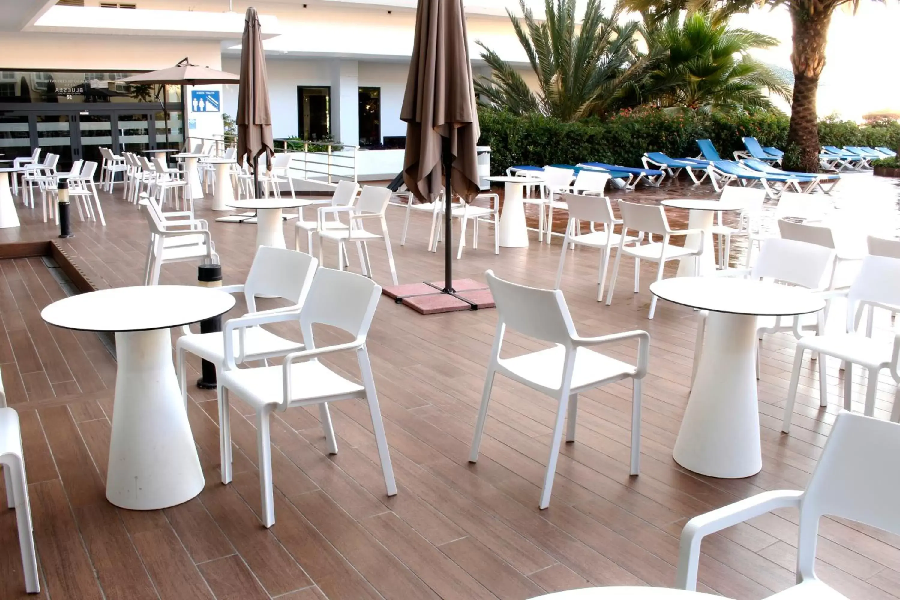 Balcony/Terrace, Restaurant/Places to Eat in BLUESEA Gran Cervantes