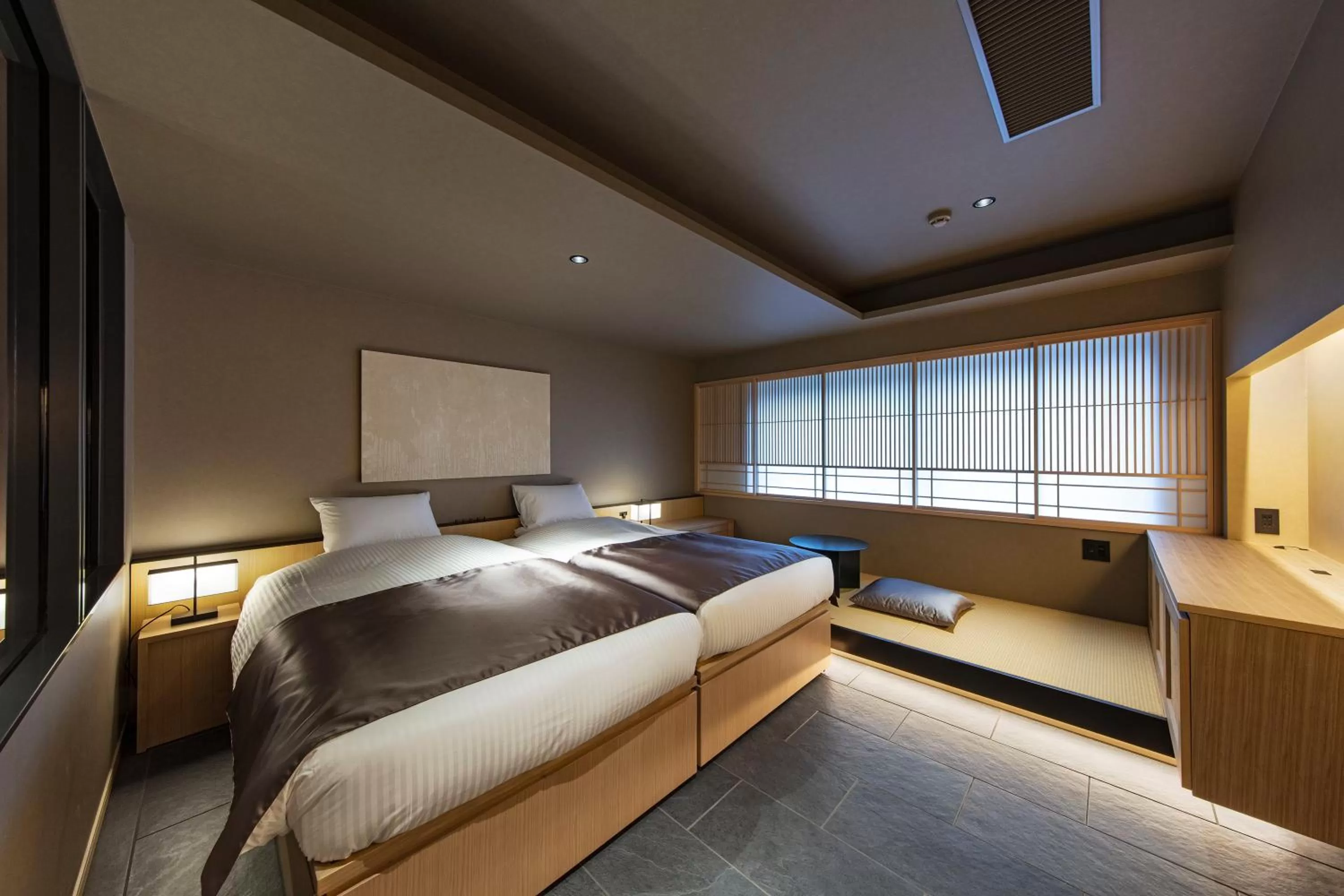 Bed in hotel tou nishinotoin kyoto