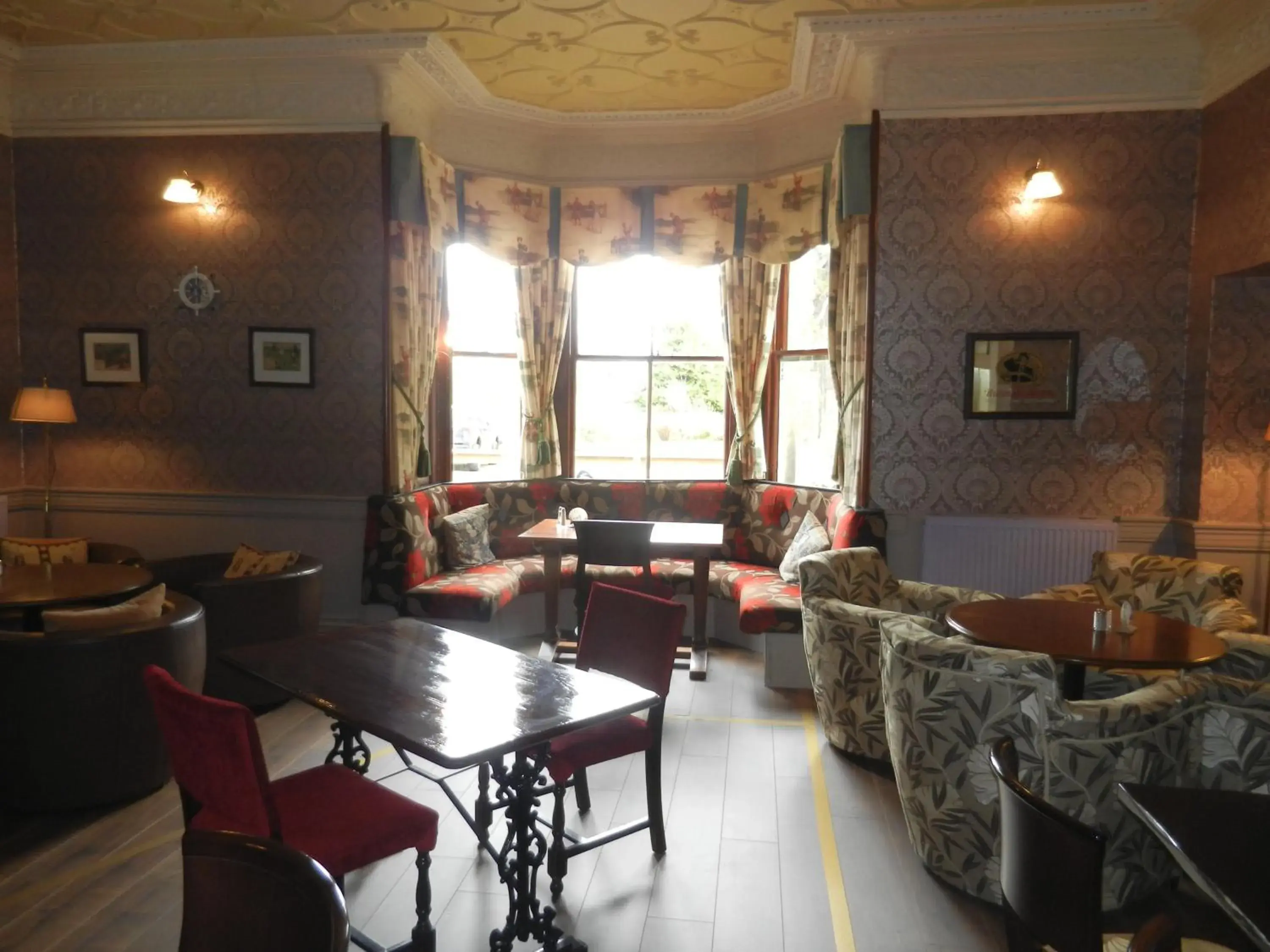Lounge or bar, Lounge/Bar in Mansfield Castle Hotel