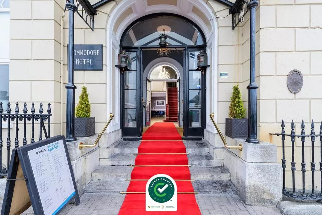 Facade/entrance in Commodore Hotel