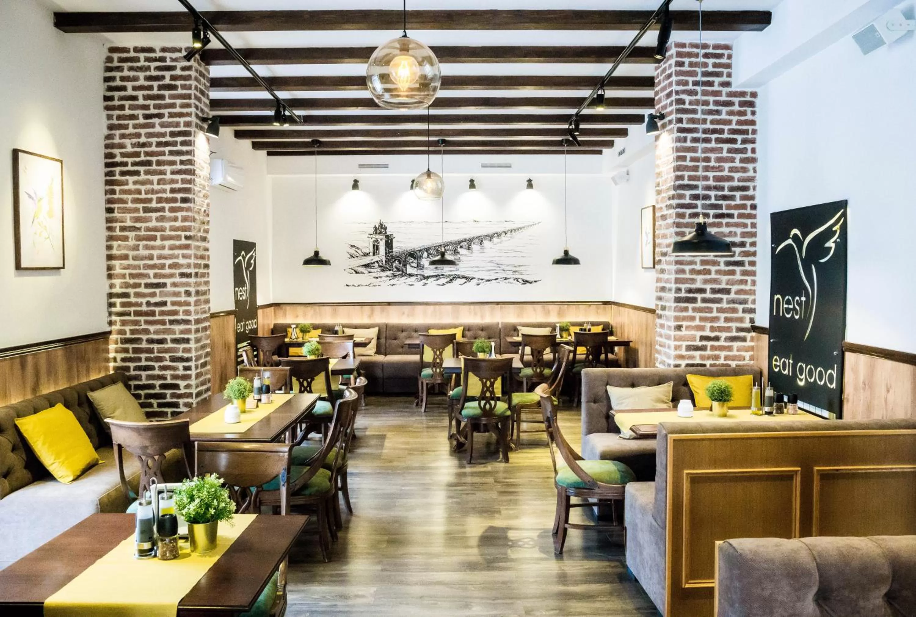 Restaurant/places to eat in Nest