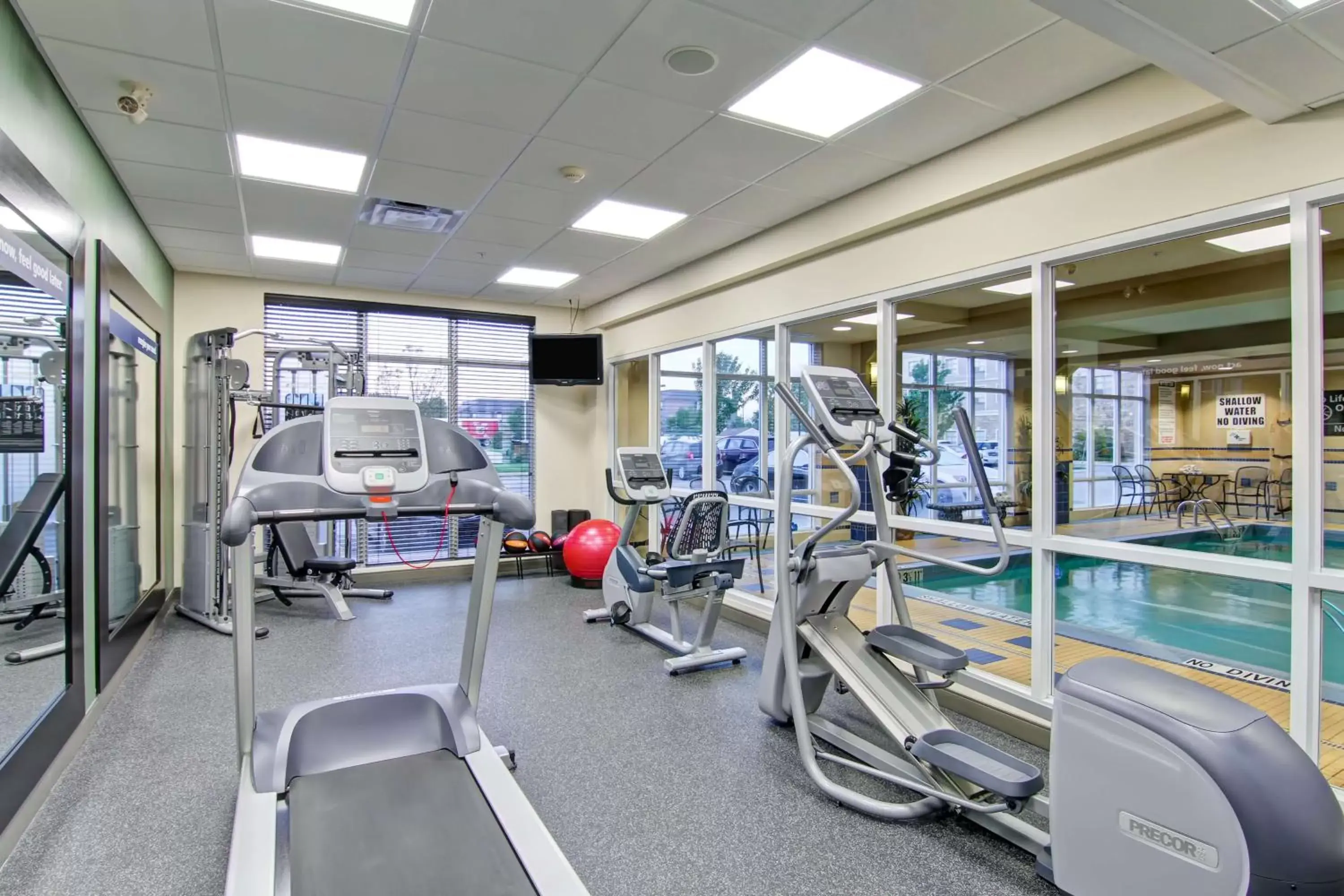 Pool view, Fitness Center/Facilities in Hampton Inn London Ontario