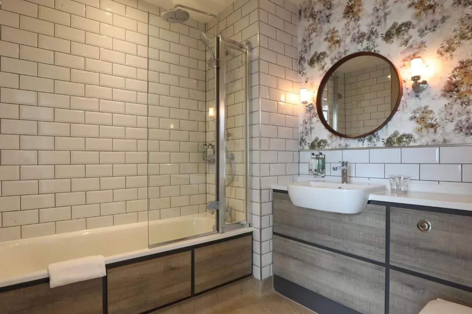 Shower, Bathroom in The Harrogate Inn - The Inn Collection Group