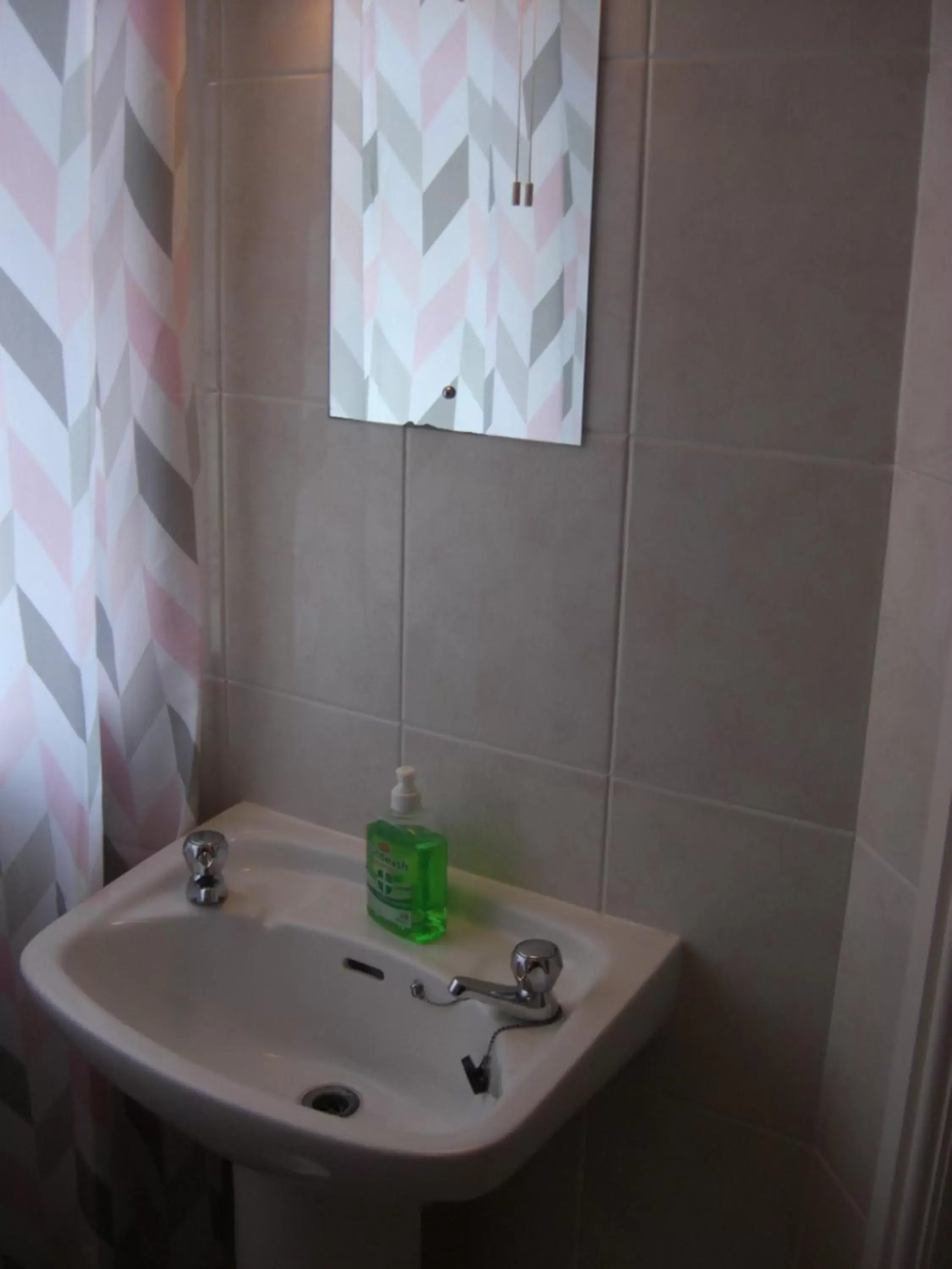 Bathroom in Lynebank House Hotel, Bed & Breakfast